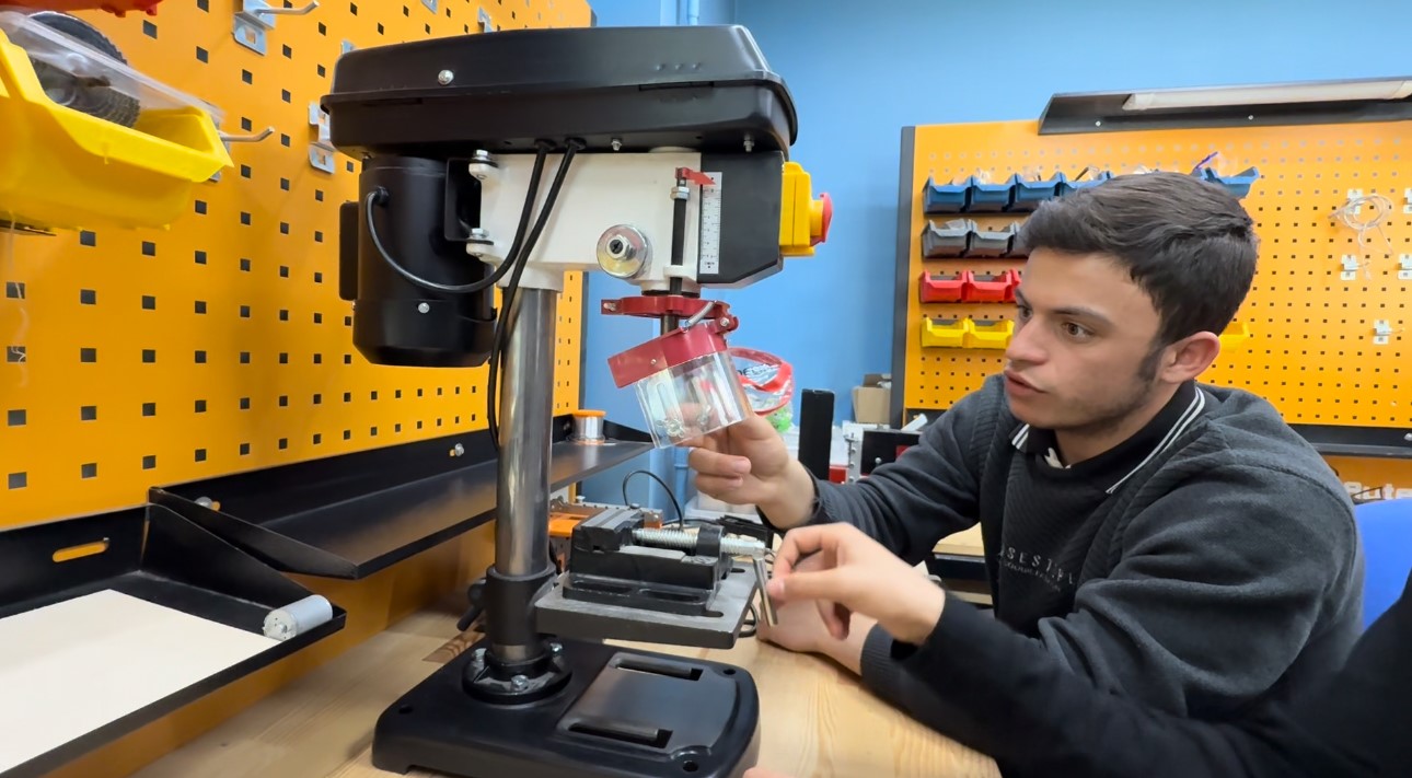 Yüksekova’da ilk robotik takımı ’Bezoar’ İstanbul yolcusu
Yüksekova’da ilk robotik takımı ’Bezoar’ İstanbul yolcusu