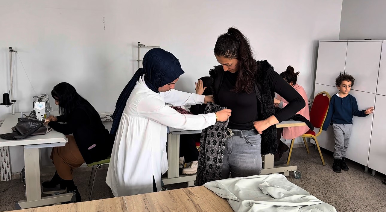 Yüksekova’da kadınlar dikiş-nakış kursuyla hem meslek ediniyor hem sosyalleşiyor
