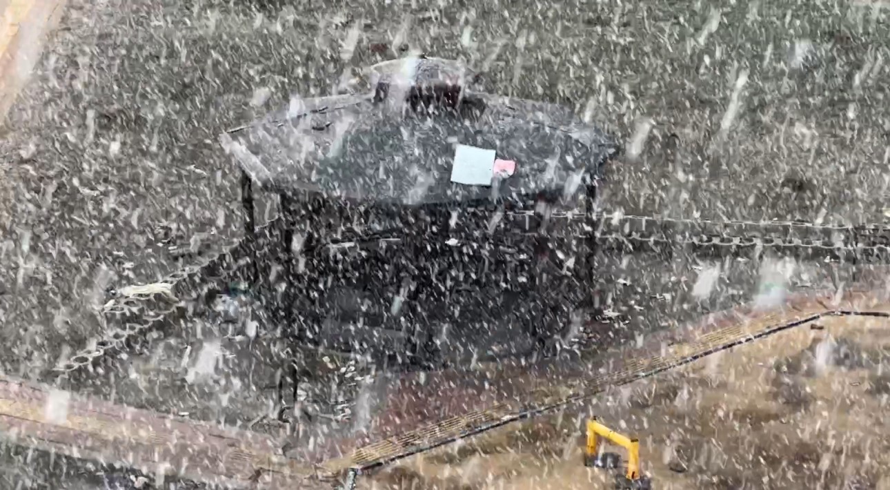 Yüksekova’da kar ve sis etkili oldu: Görüş mesafesi 20 metreye düştü
