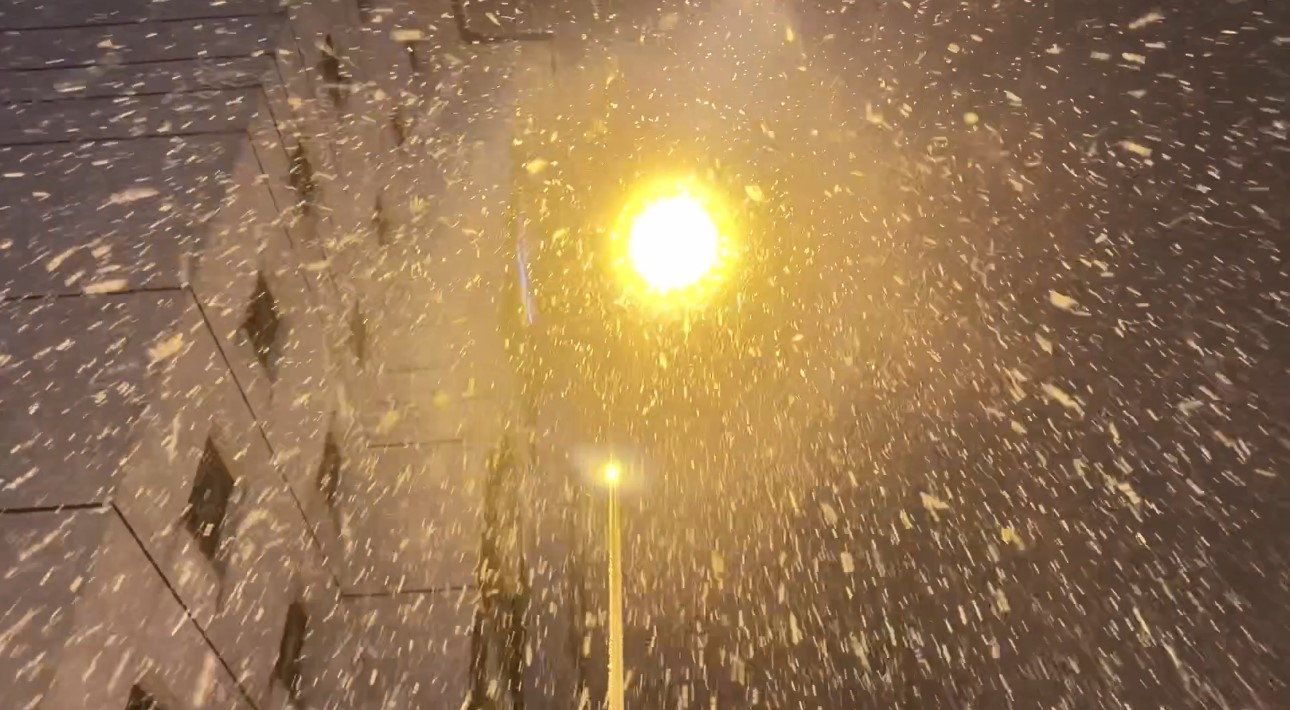 Yüksekova’da nisan karı: İlçe yeniden beyaza büründü, kartpostallık görüntüler ortaya çıktı
