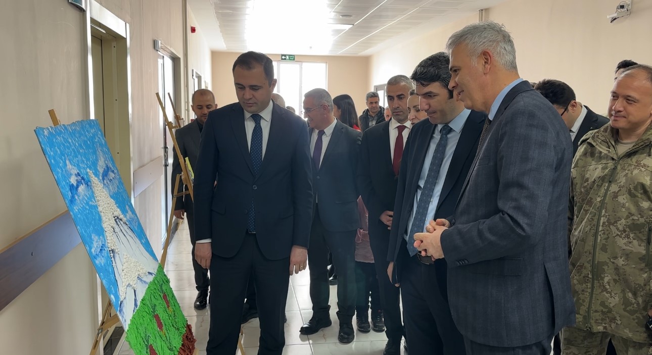 Yüksekova’da özel öğrenciler için ’Uygulama Evi’ açıldı
