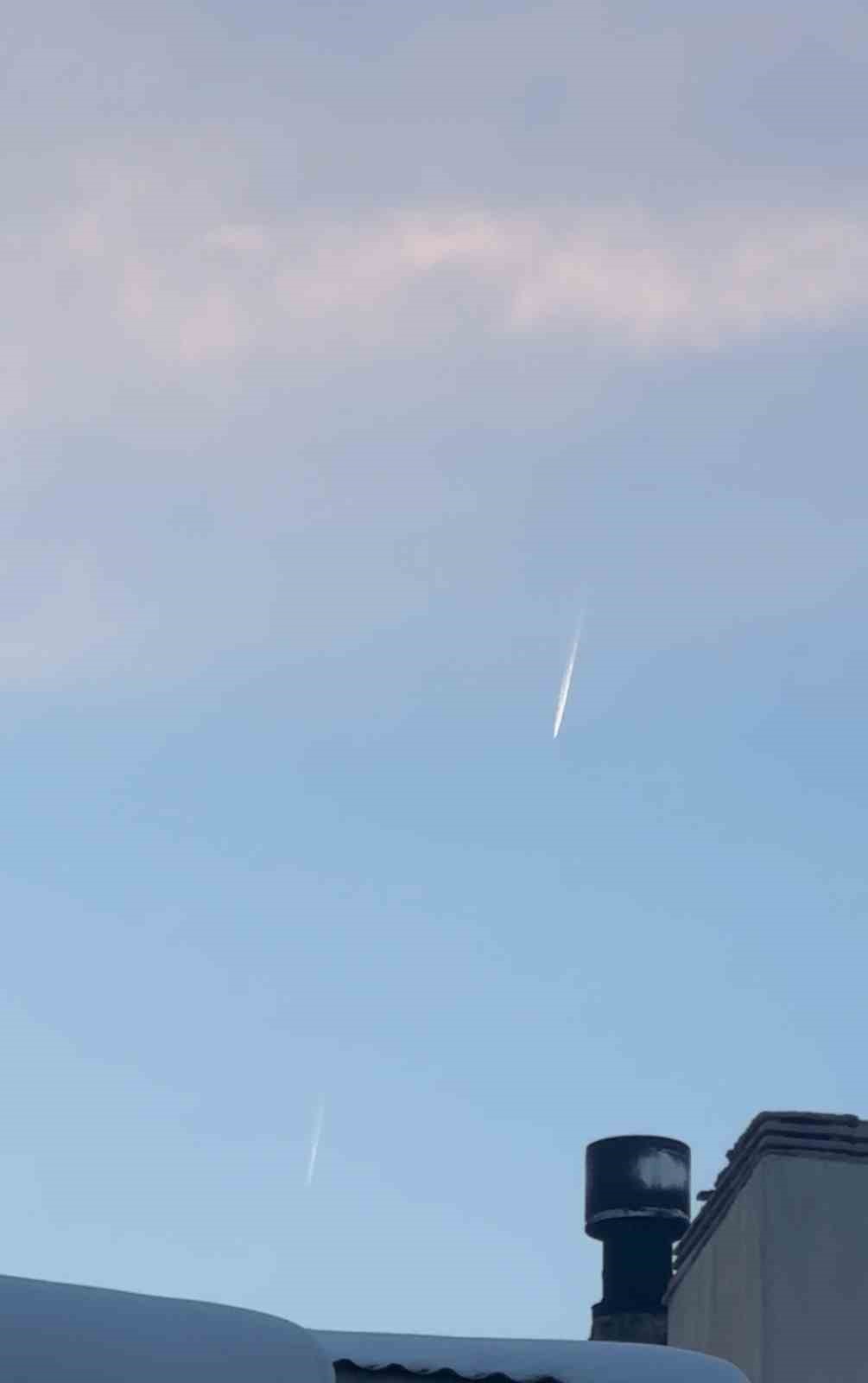 Yüksekova’da TSK’ya ait savaş uçaklarından devriye uçuşu
