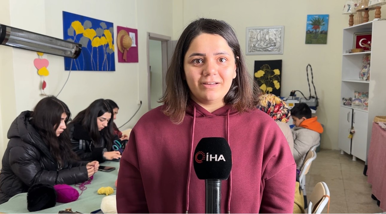 Yüksekovalı kadınlar hem meslek öğreniyor hem geleceğe hazırlanıyor
