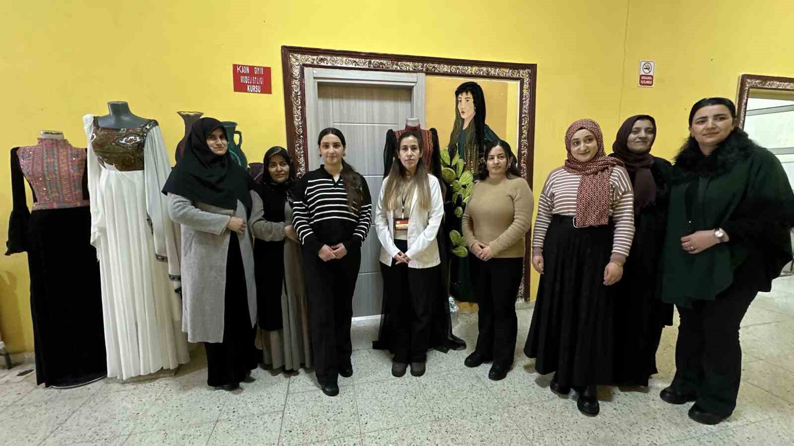 Yüksekovalı kadınlar hem meslek öğreniyor hem geleceğe hazırlanıyor
