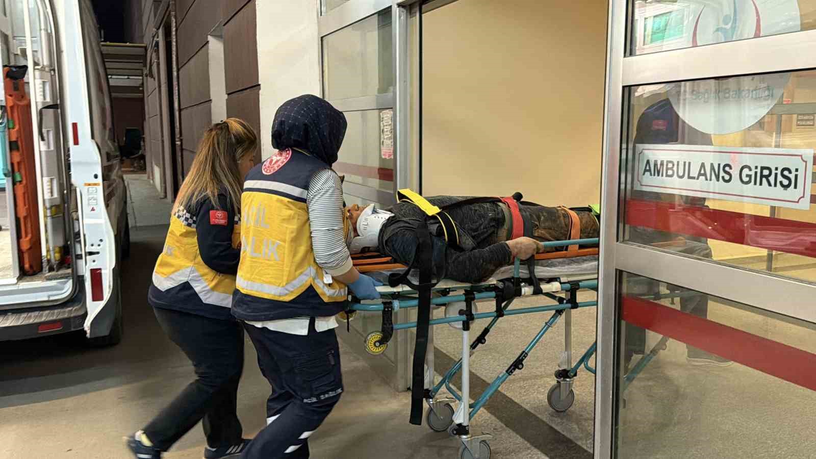 Yüksekten düşen işçi yaralandı
