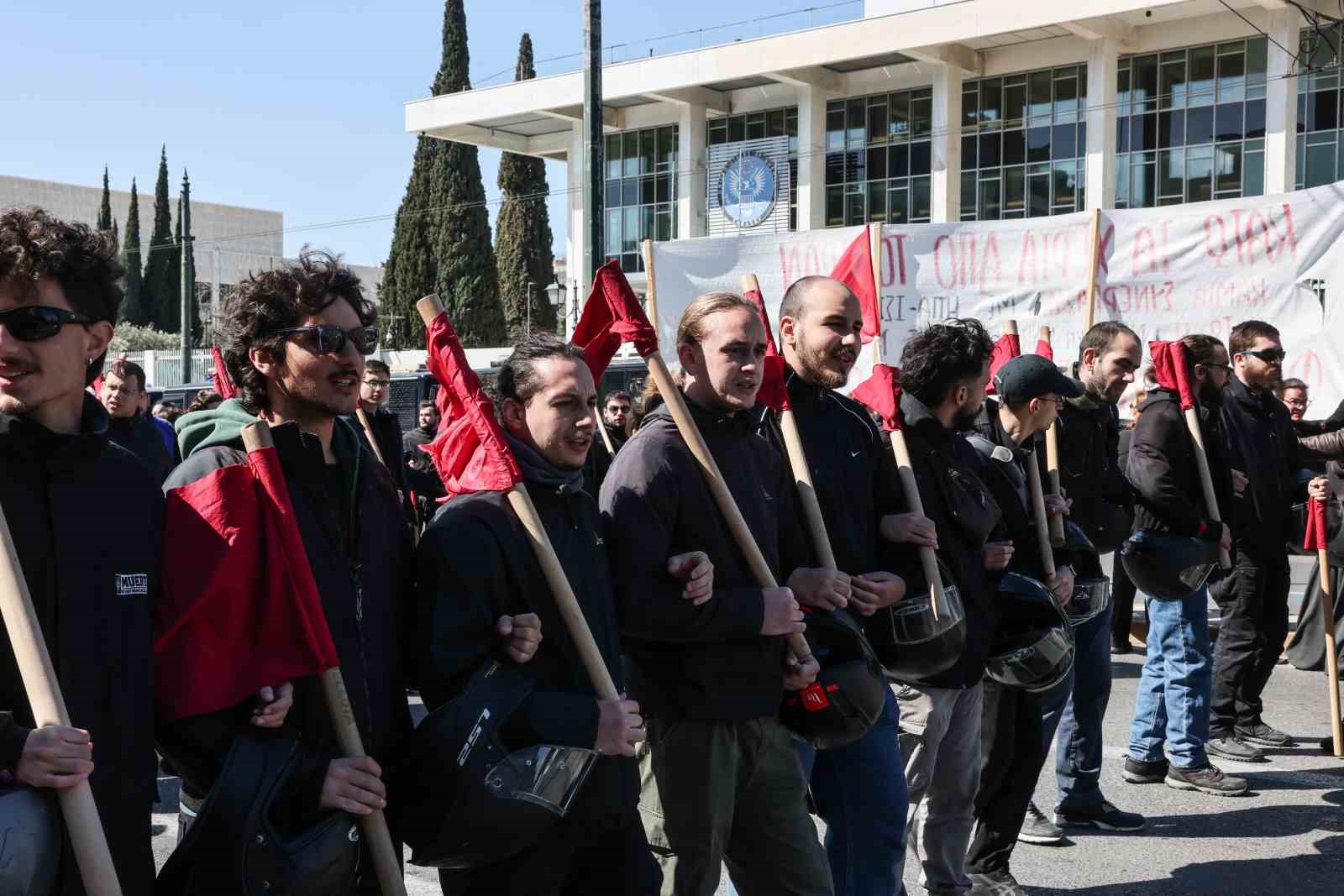 Yunanistan’da ABD ve İsrail’in İran’a yönelik saldırıları protesto edildi
