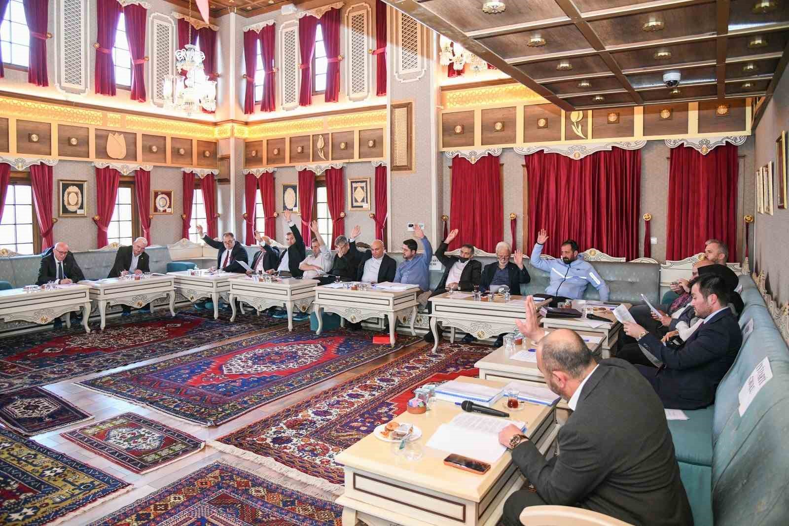 Yunusemre Belediye Meclisinde 46 madde karara bağlandı
