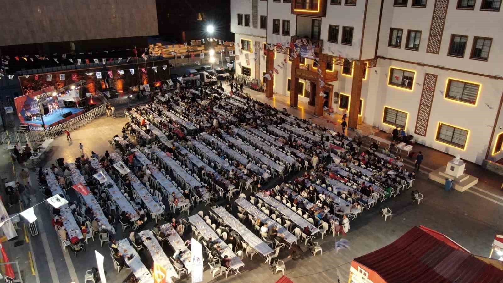 Yunusemre Belediyesi ramazana hazır
Yunusemre Belediyesi ramazana hazır