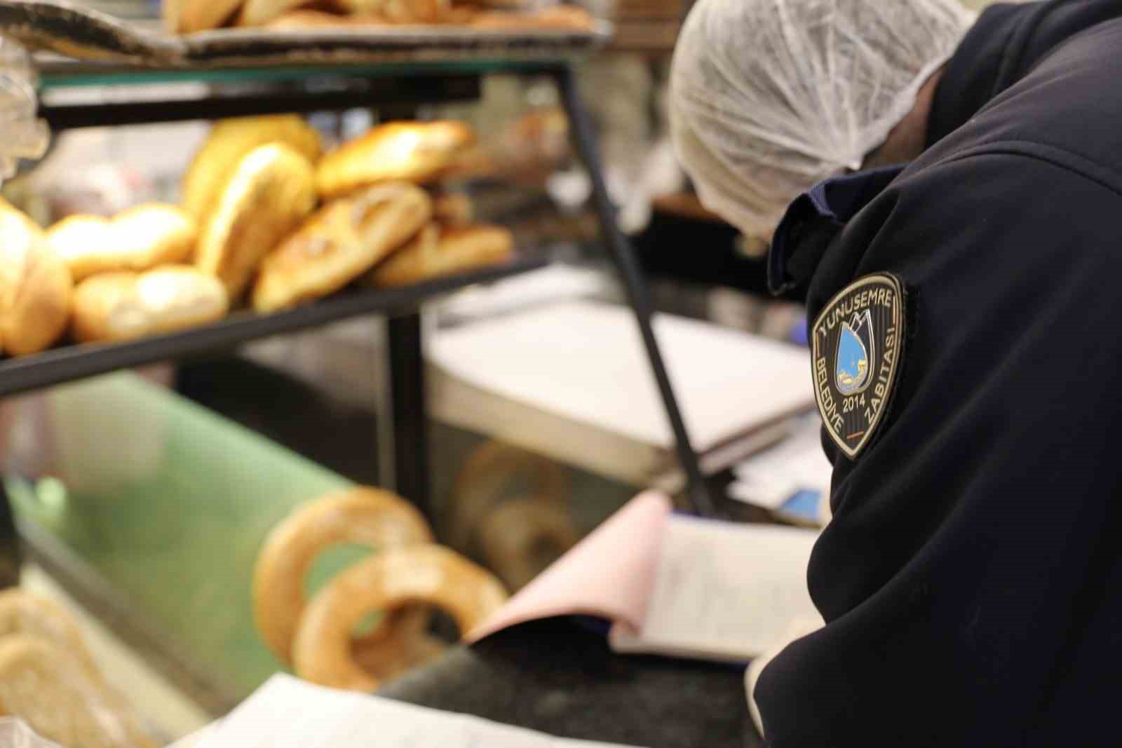 Yunusemre’de bayram öncesi fırın ve tatlıcılara sıkı denetim
