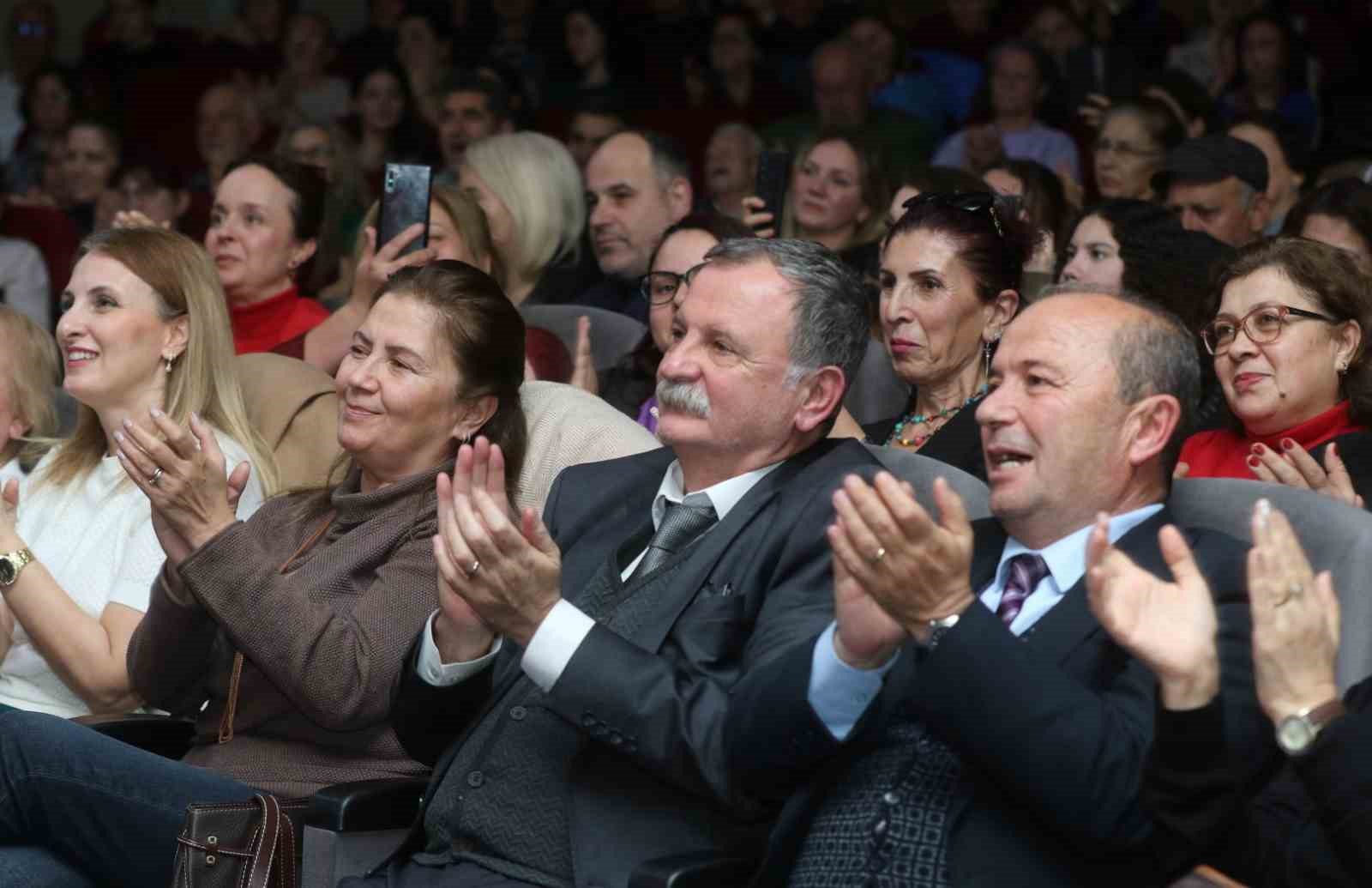 Yunusemre’de Sevgililer Günü’ne özel muhteşem konser
