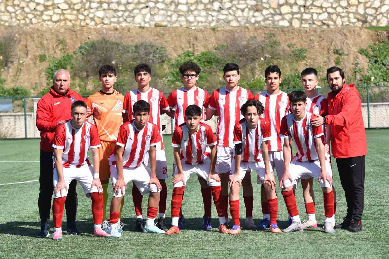 Yunusemre’nin U16’ları Afyonkarahisar’da Manisa’yı temsil edecek
