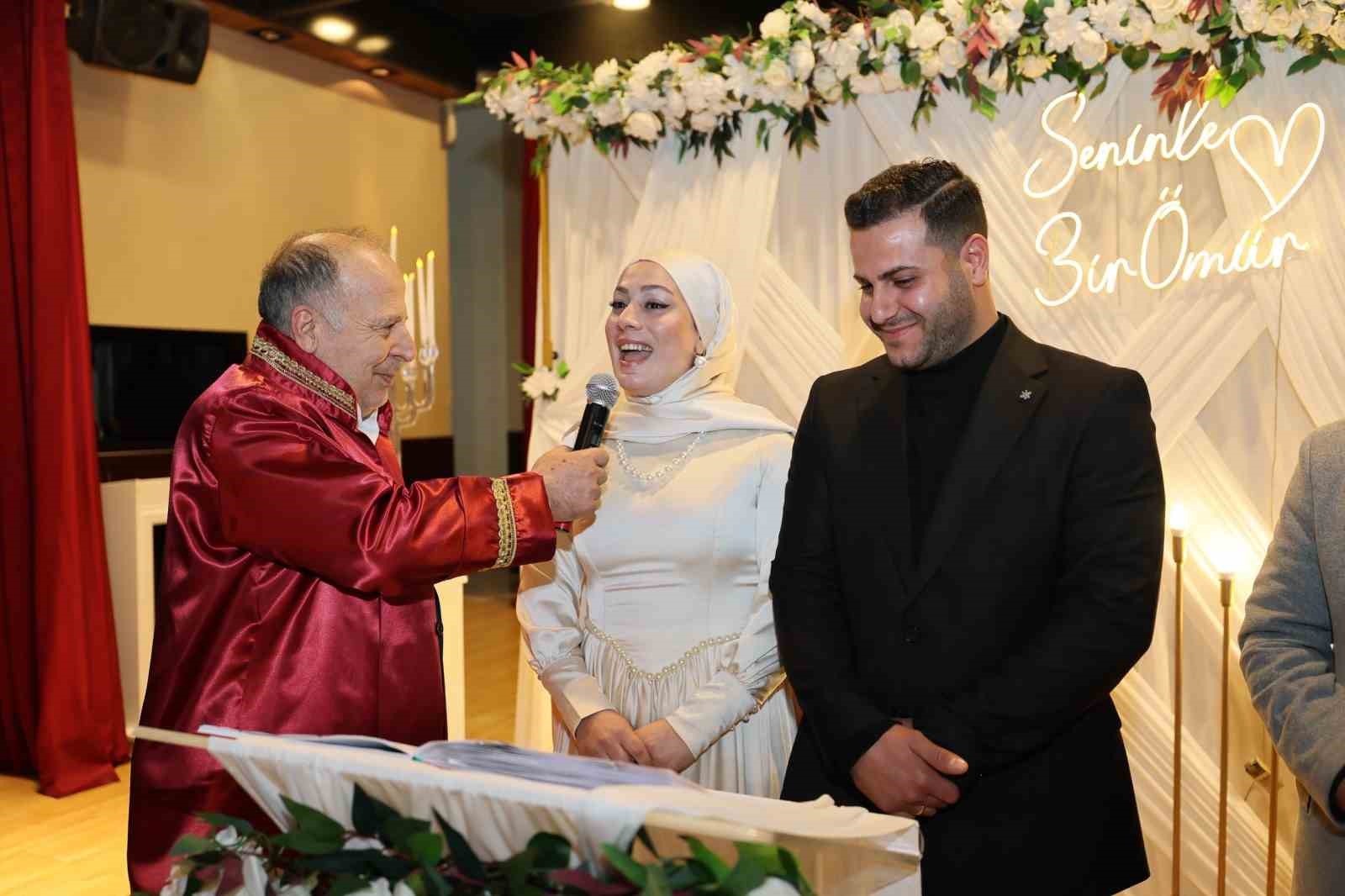 Yüreğir Belediyesi’nden 14 Şubat’a özel toplu nikah töreni
