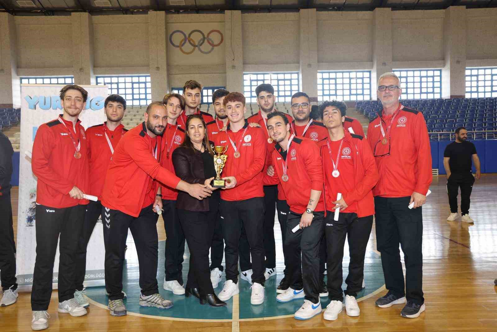 YURTLİG Basketbol İç Anadolu Bölge Müsabakaları tamamlandı
