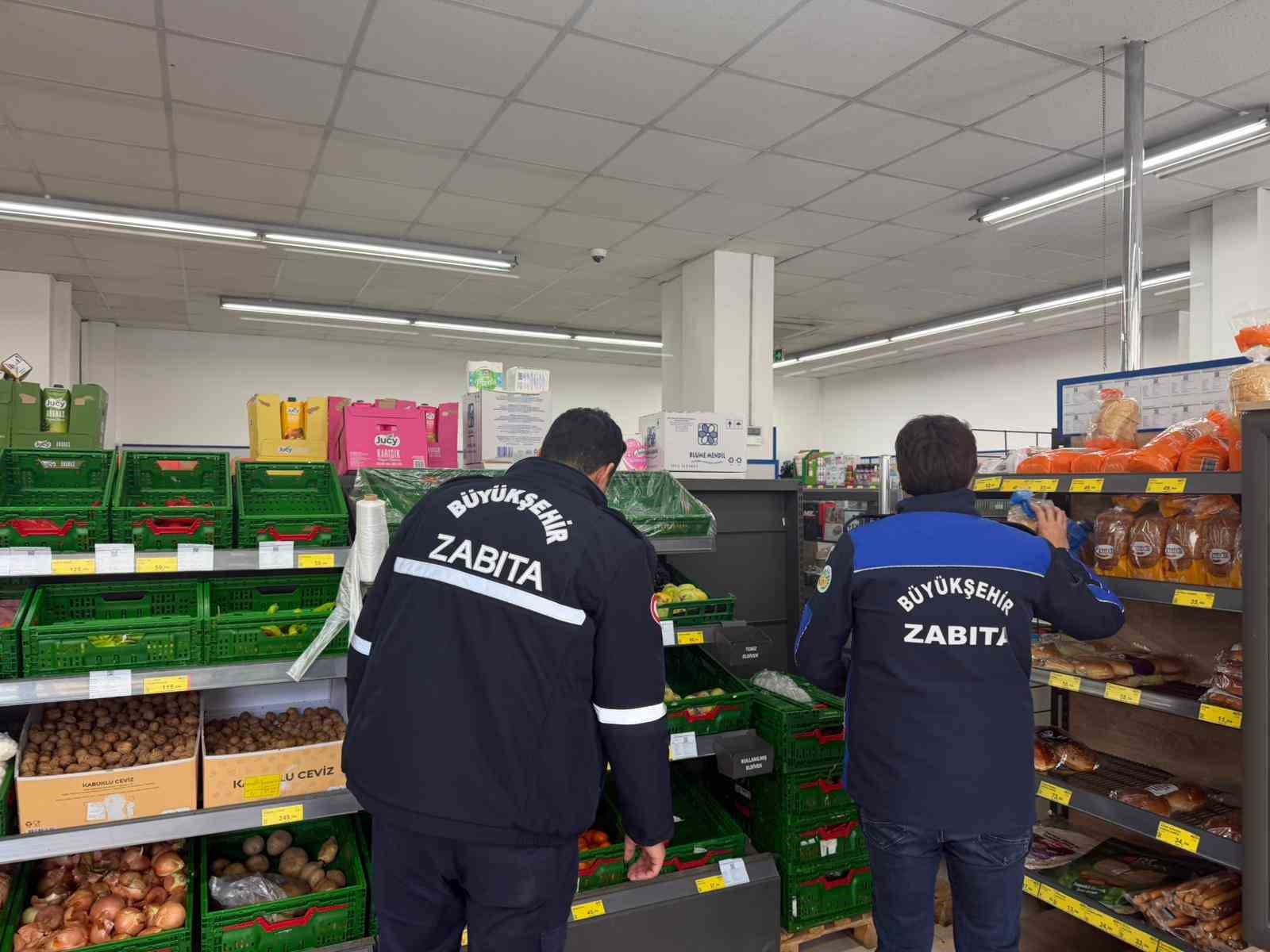 Zabıta ekipleri 9 bin 592 işyerinde denetim gerçekleştirdi
