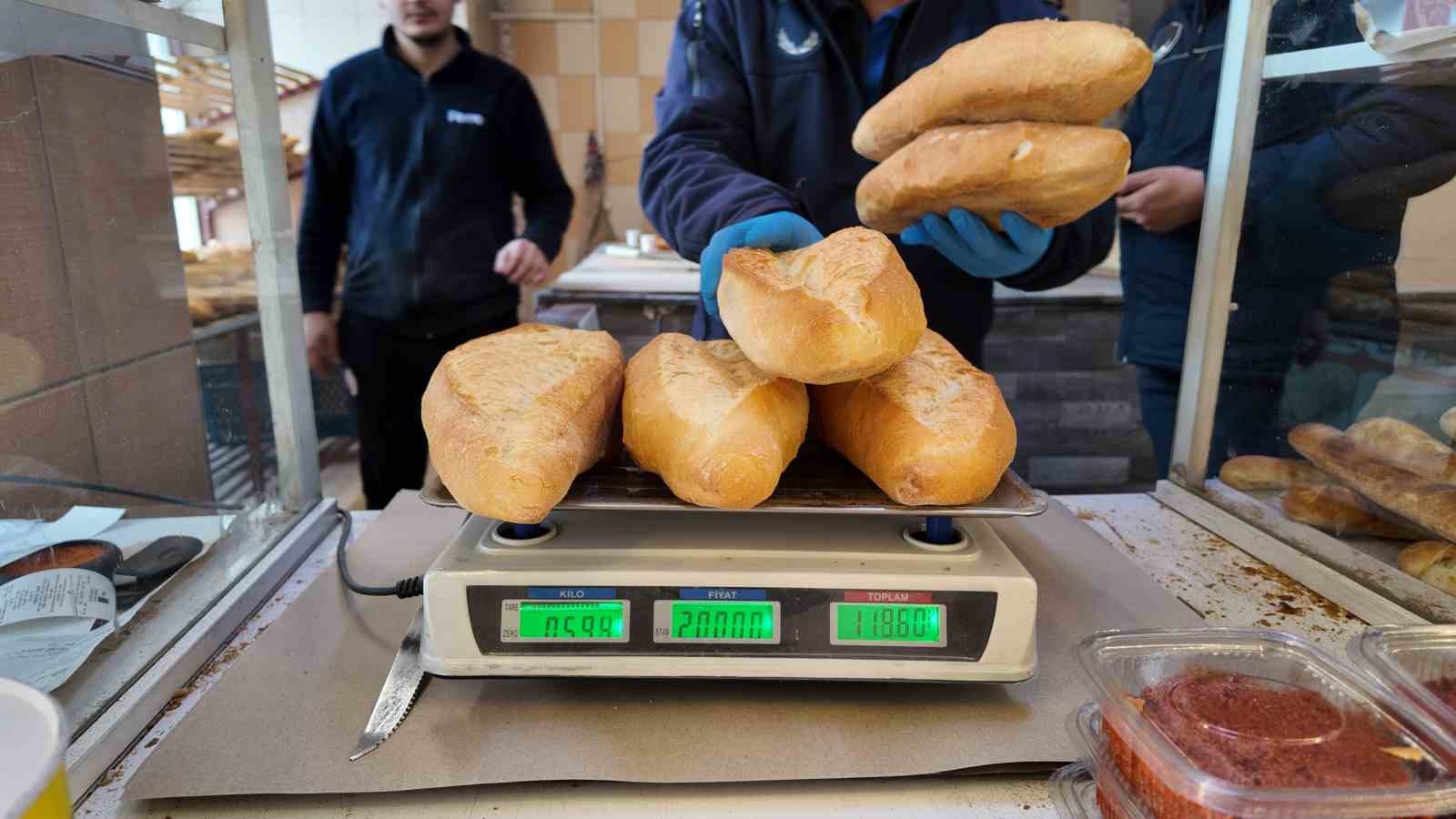 Zabıta ekiplerinden fırın, pazar ve market denetimi
