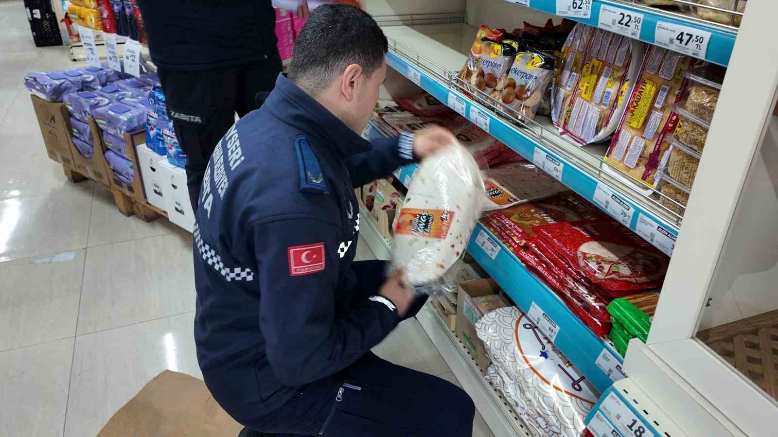 Zabıta ekiplerinden fırın, pazar ve market denetimi
