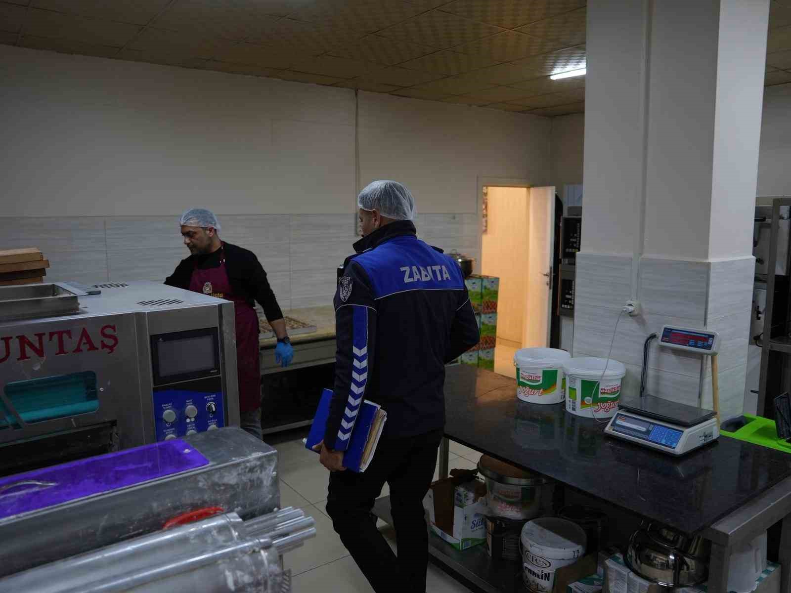 Zabıta’dan bayramlık tatlı denetimi
