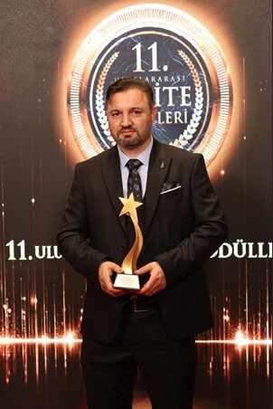 Zahra Elwin’e ’Yılın Başarılı Kadın Giyim Markası’ ödülü
