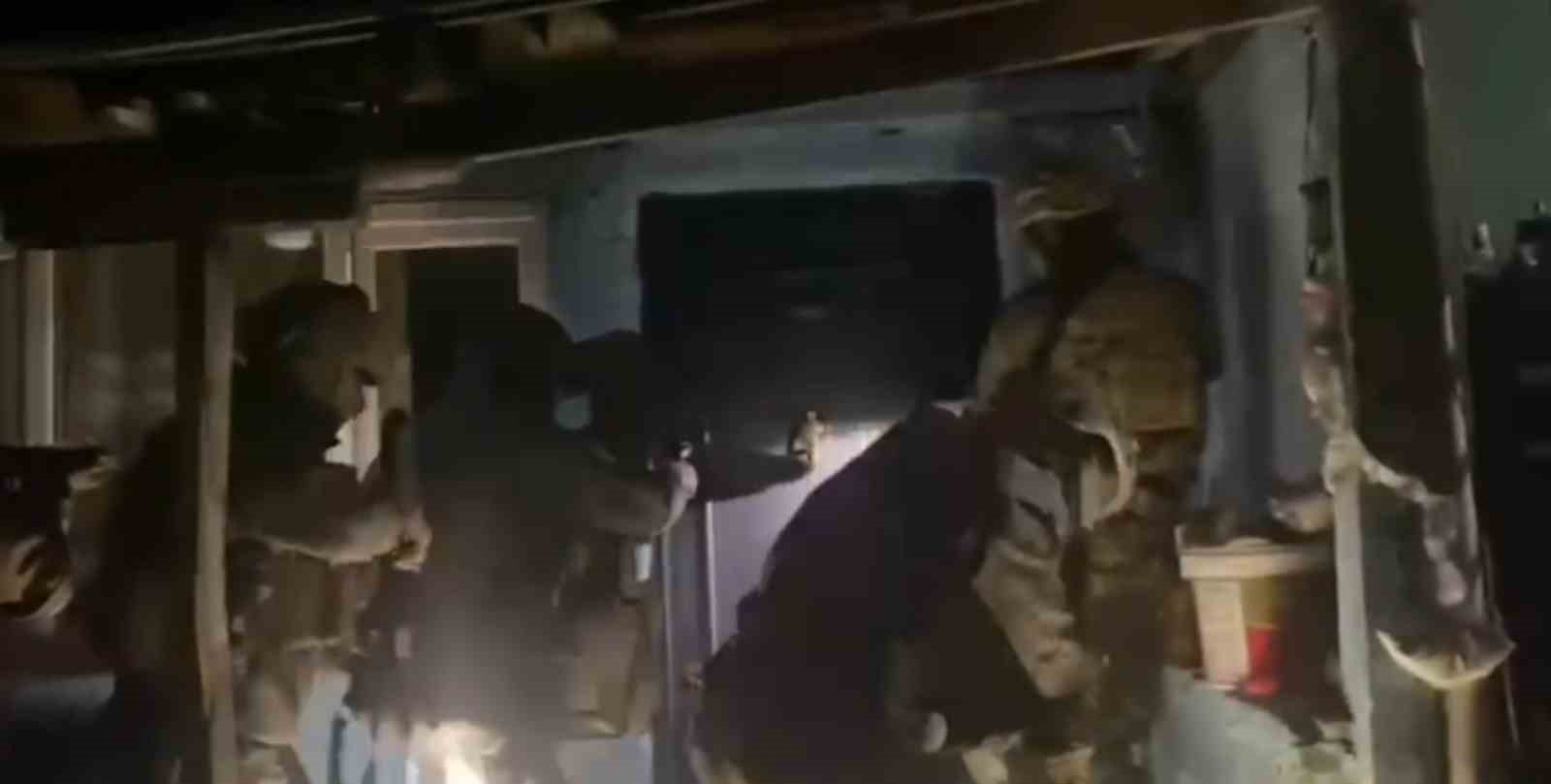 Zehir tacirlerine geçit yok: 137 polisle yapılan operasyonda 6 gözaltı
