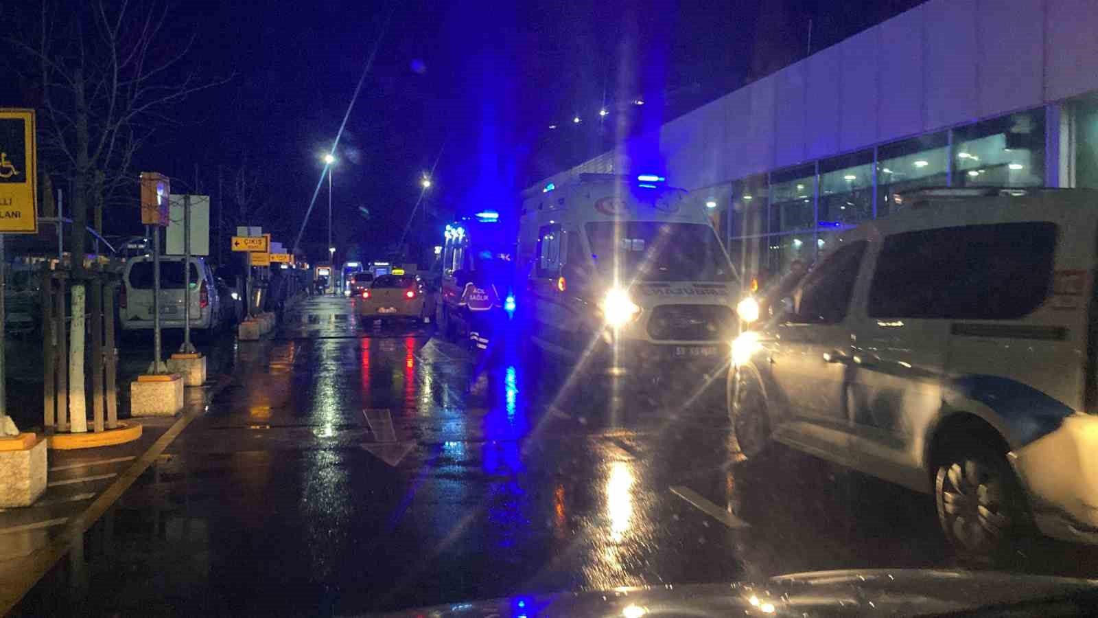 Zehirlenen 8 güvenlik görevlisi hastaneye kaldırıldı
