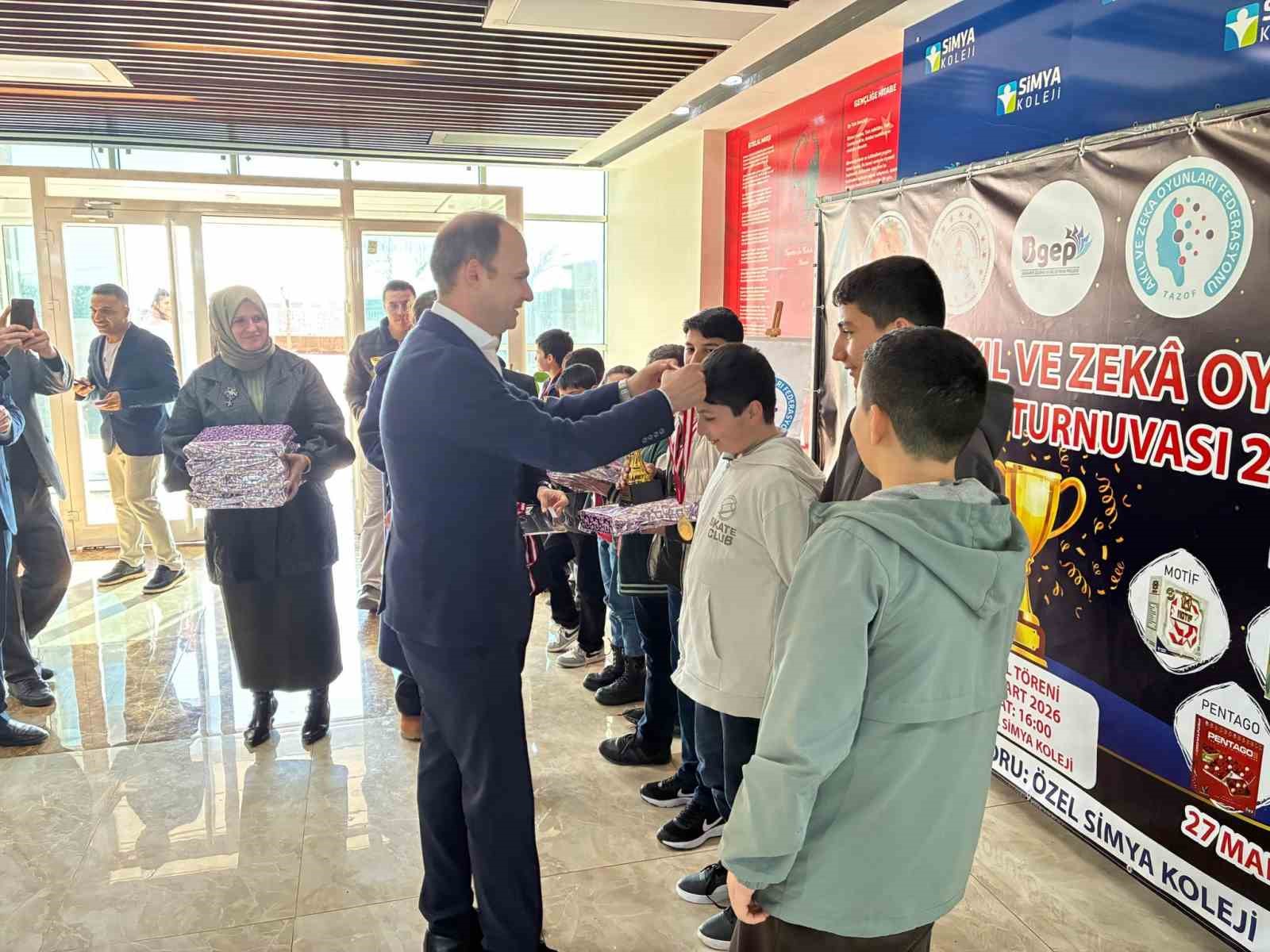 Zeka şampiyonları Siverek’te B-buluştu
