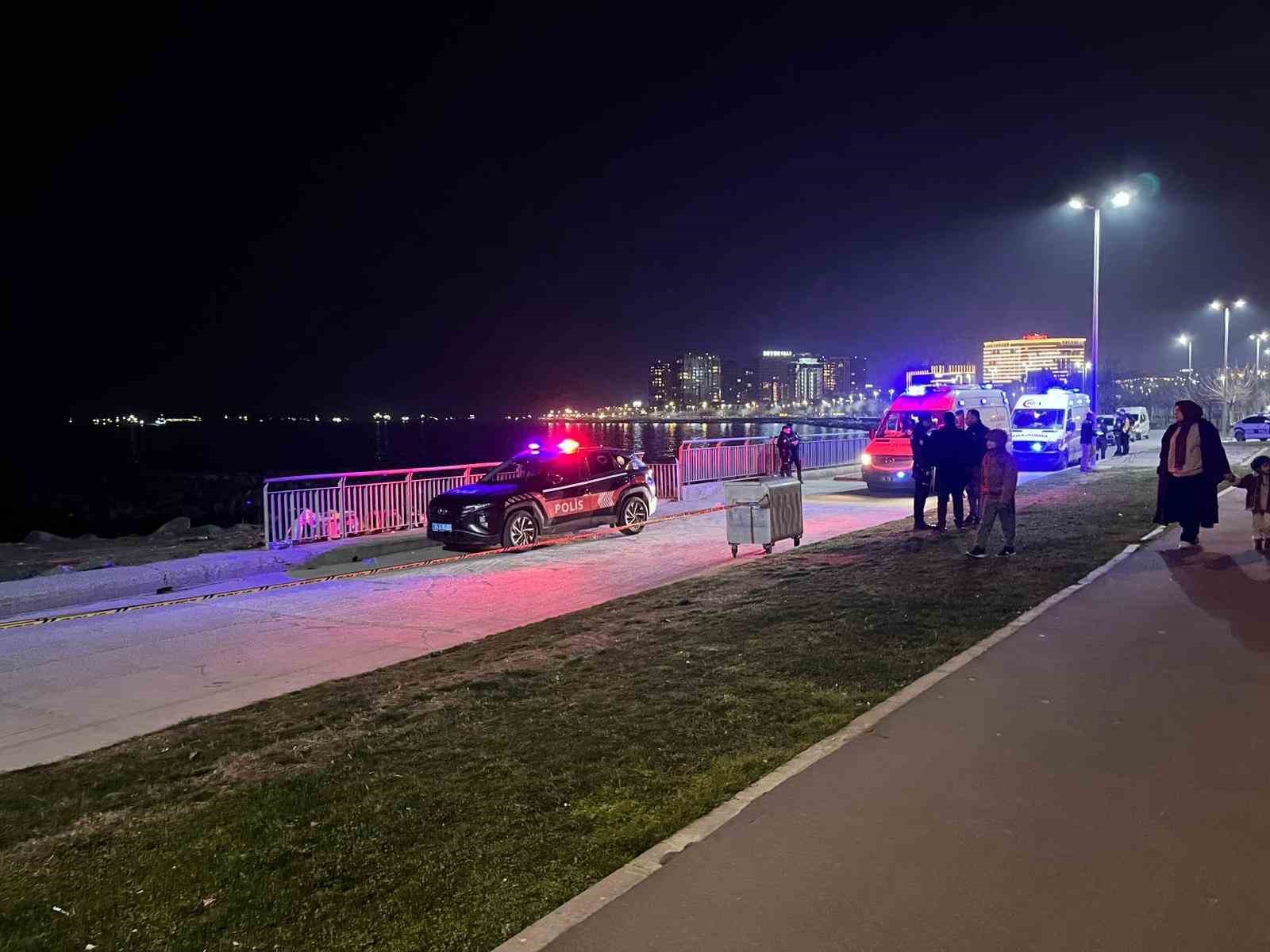 Zeytinburnu sahilinde denizde anne ve kızın cesedi bulundu
