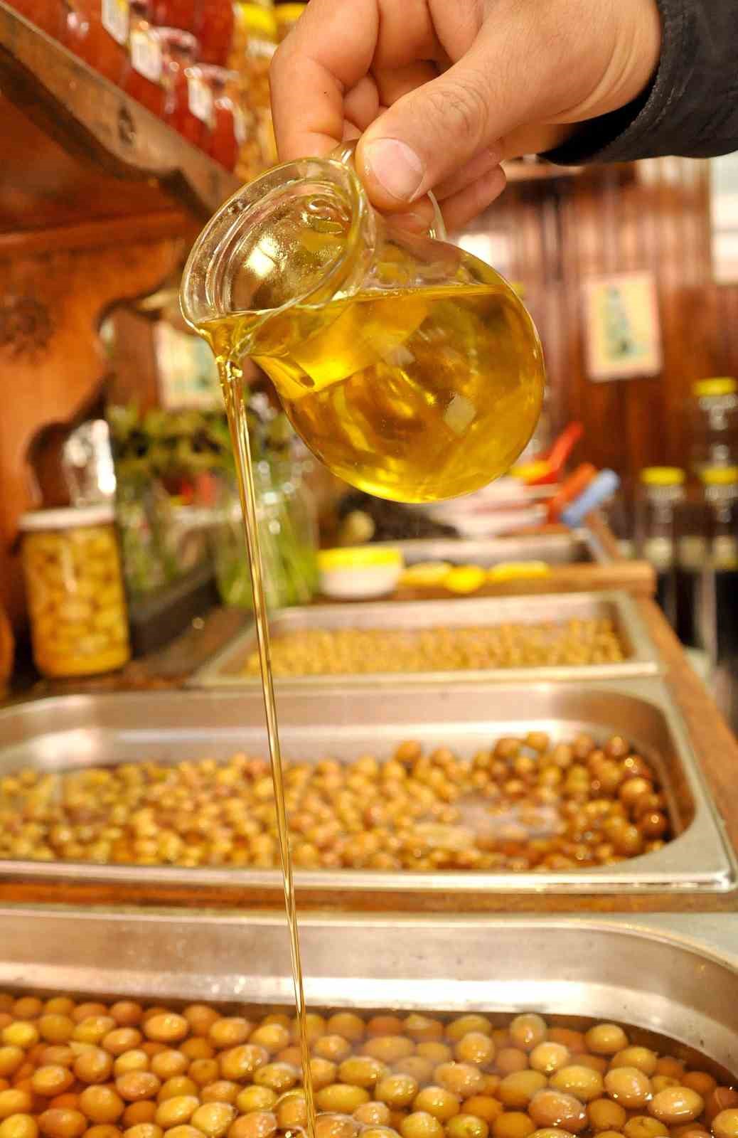 Zeytinyağında maliyet artışı fiyatlara yansımayabilir
Zeytinyağında maliyet artışı fiyatlara yansımayabilir