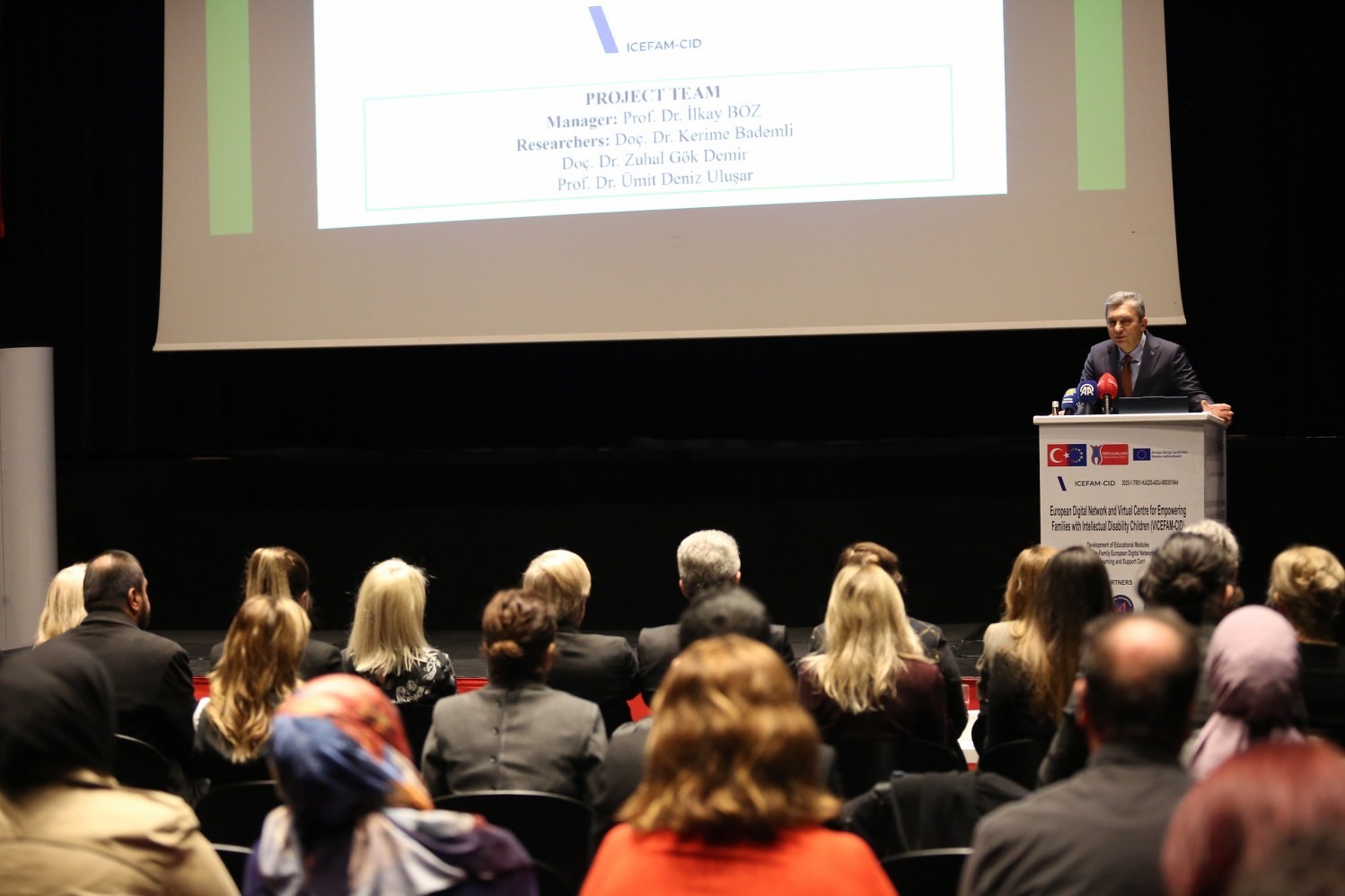 Zihinsel engelli çocuklara sahip ailelere yapay zekalı destek
