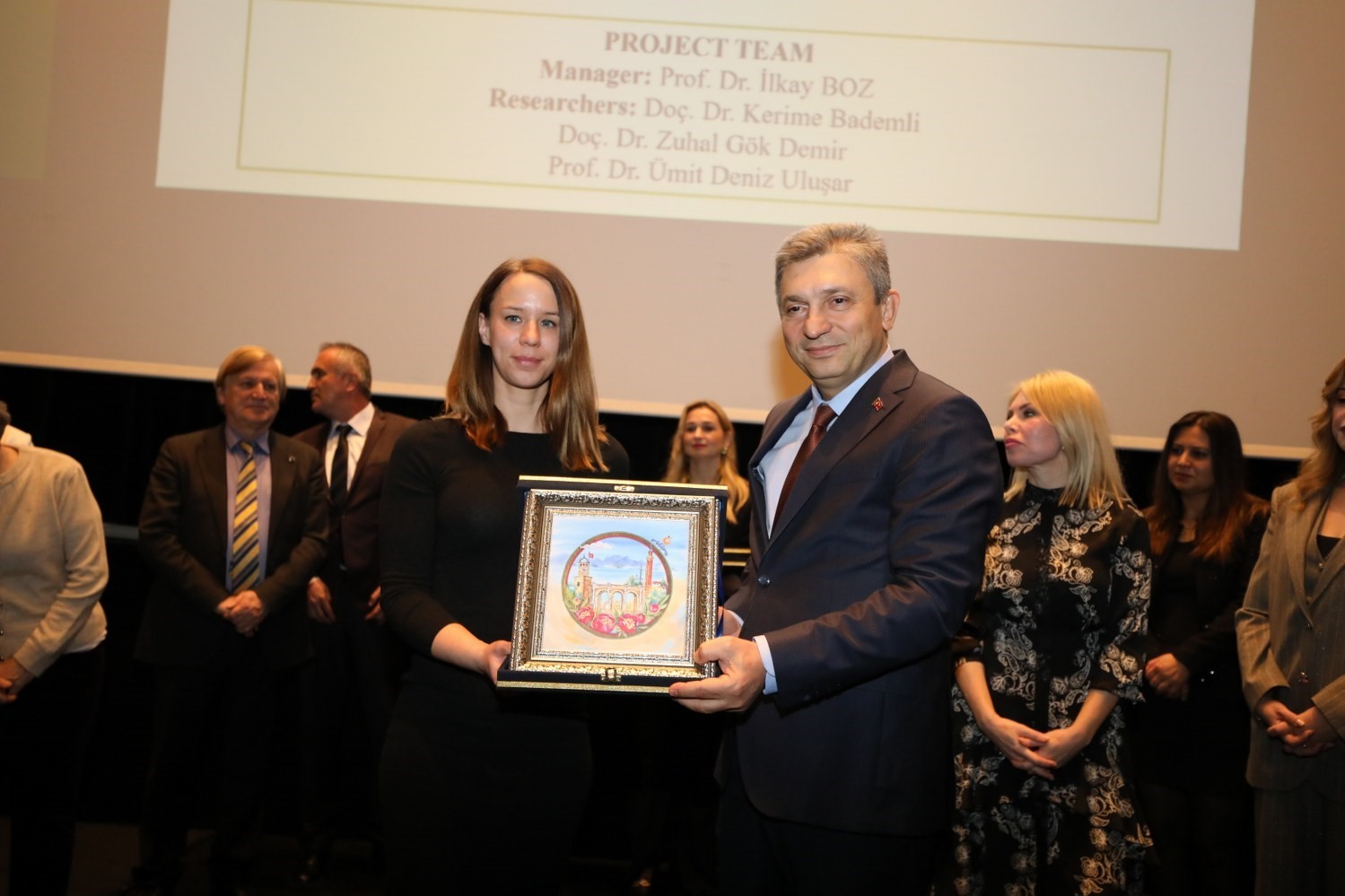 Zihinsel engelli çocuklara sahip ailelere yapay zekalı destek
