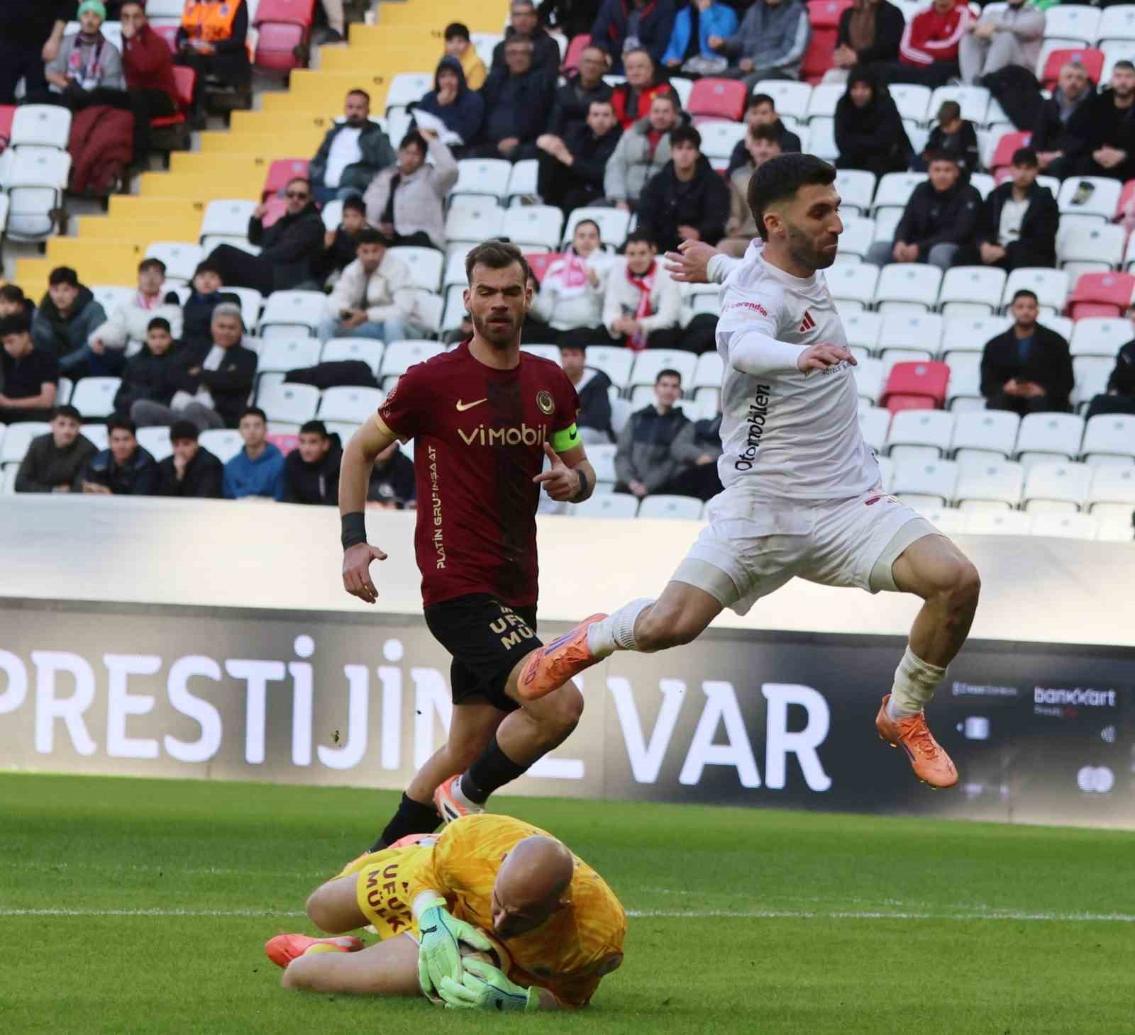 Ziraat Türkiye Kupası: Antalyaspor: 0 - Gençlerbirliği: 0 (İlk yarı)
