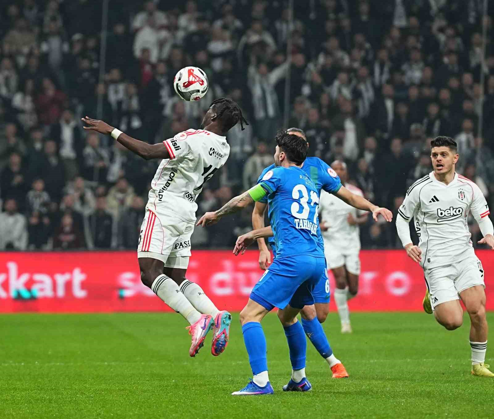 Ziraat Türkiye Kupası: Beşiktaş: 0 - Çaykur Rizespor: 0 (Maç devam ediyor)
