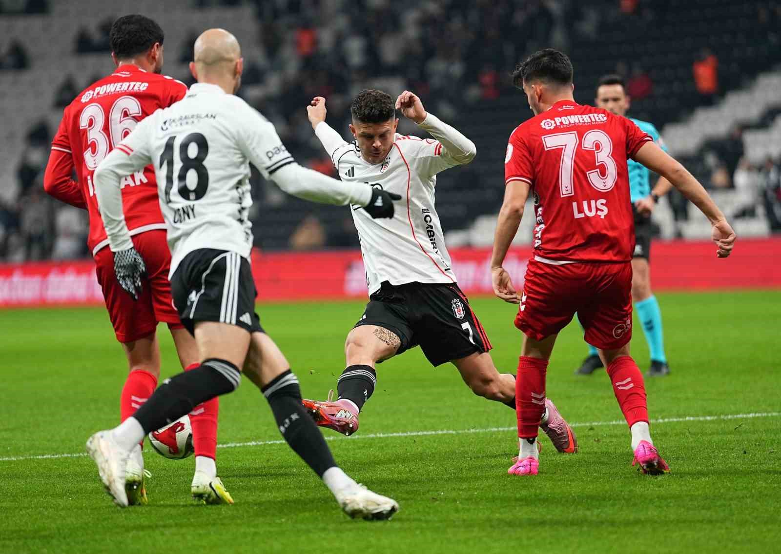 Ziraat Türkiye Kupası: Beşiktaş: 1 - Ankara Keçiörengücü: 0 (Maç devam ediyor)
