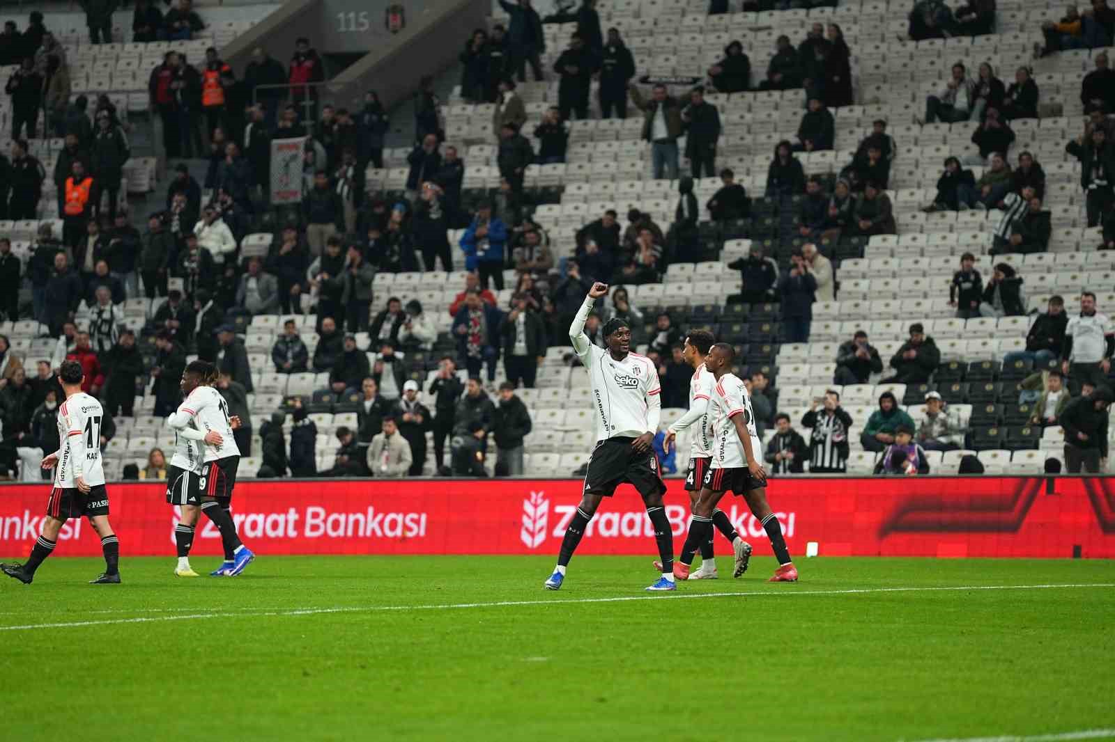 Ziraat Türkiye Kupası: Beşiktaş: 1 - Ankara Keçiörengücü: 0 (Maç devam ediyor)
