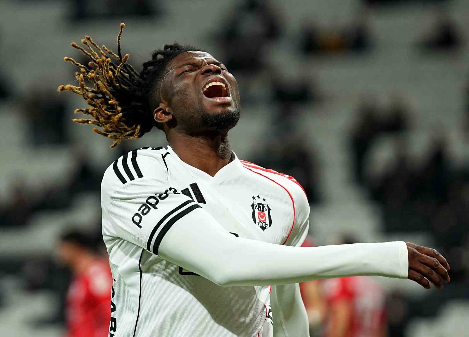 Ziraat Türkiye Kupası: Beşiktaş: 2 - Ankara Keçiörengücü: 0 (İlk yarı)
