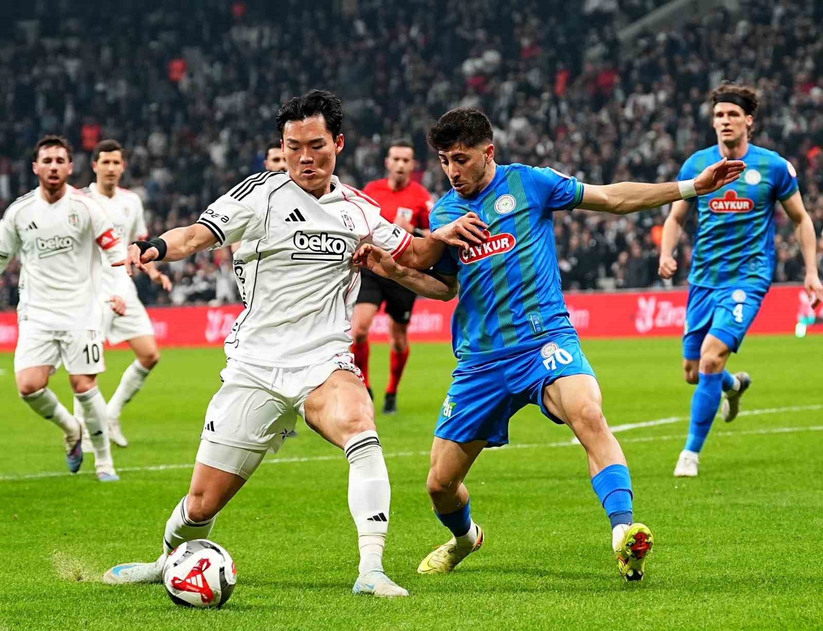 Ziraat Türkiye Kupası: Beşiktaş: 3 - Çaykur Rizespor: 0 (İlk yarı)
