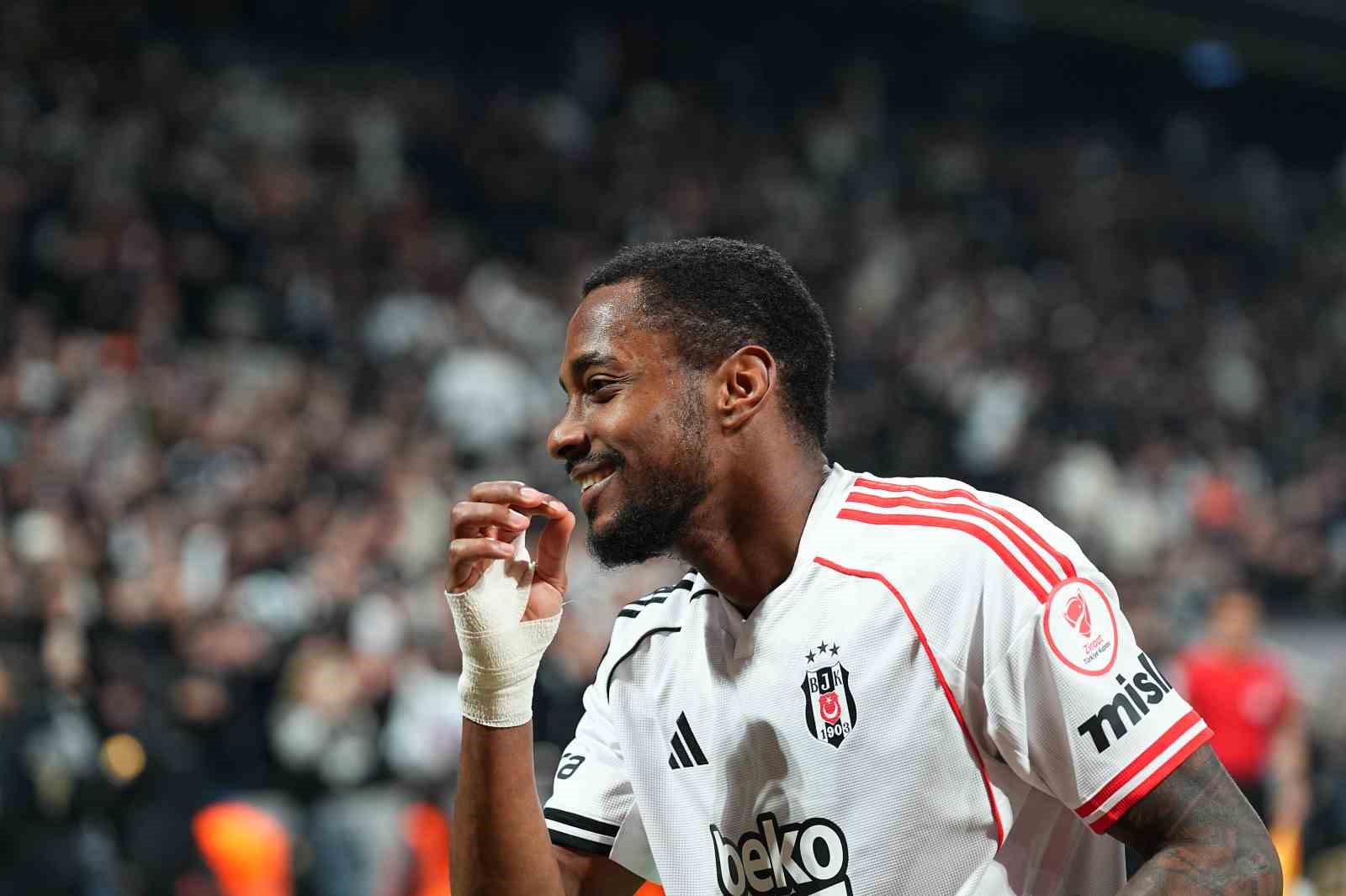 Ziraat Türkiye Kupası: Beşiktaş: 3 - Çaykur Rizespor: 0 (İlk yarı)

