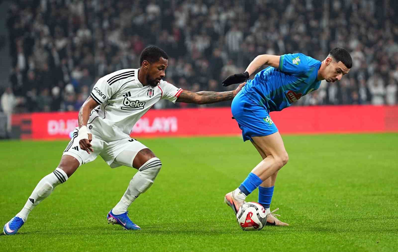 Ziraat Türkiye Kupası: Beşiktaş: 3 - Çaykur Rizespor: 0 (İlk yarı)
