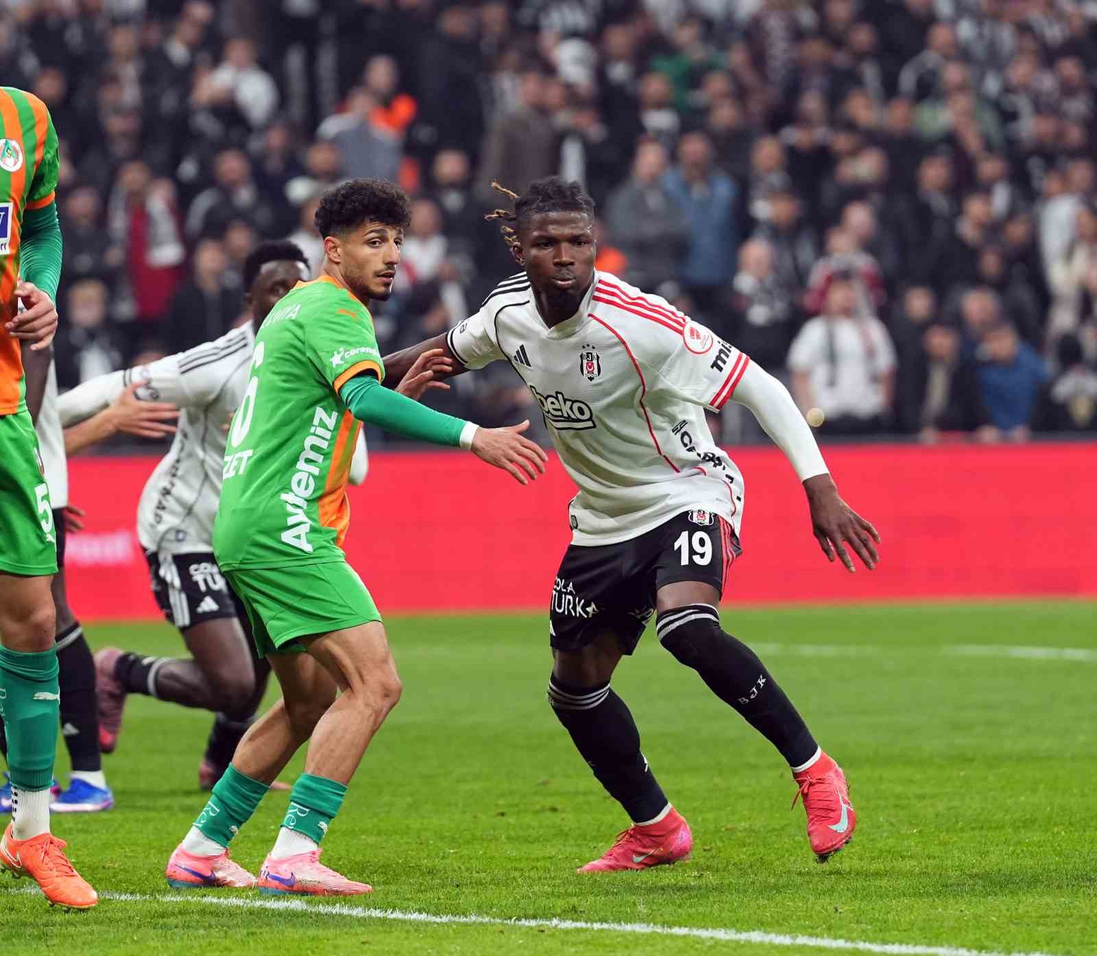 Ziraat Türkiye Kupası: Beşiktaş: 3 - Corendon Alanyaspor: 0 (Maç sonucu)
