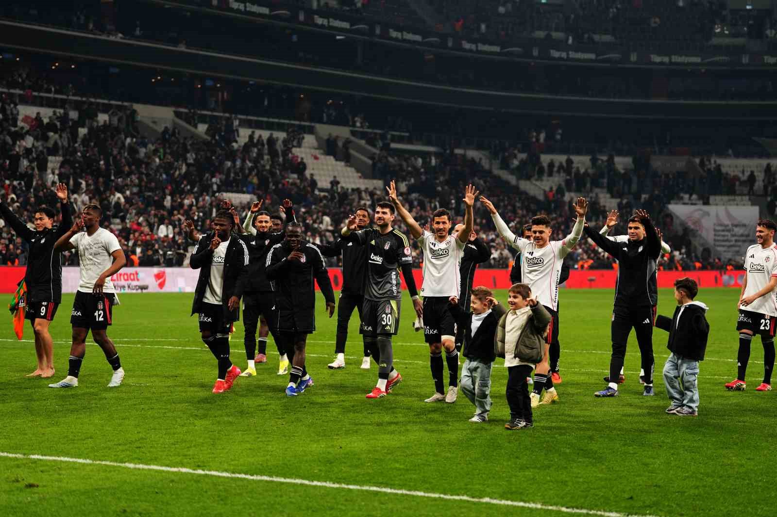 Ziraat Türkiye Kupası: Beşiktaş: 3 - Corendon Alanyaspor: 0 (Maç sonucu)
