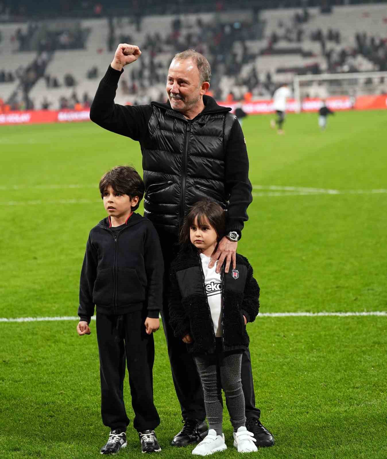 Ziraat Türkiye Kupası: Beşiktaş: 3 - Corendon Alanyaspor: 0 (Maç sonucu)

