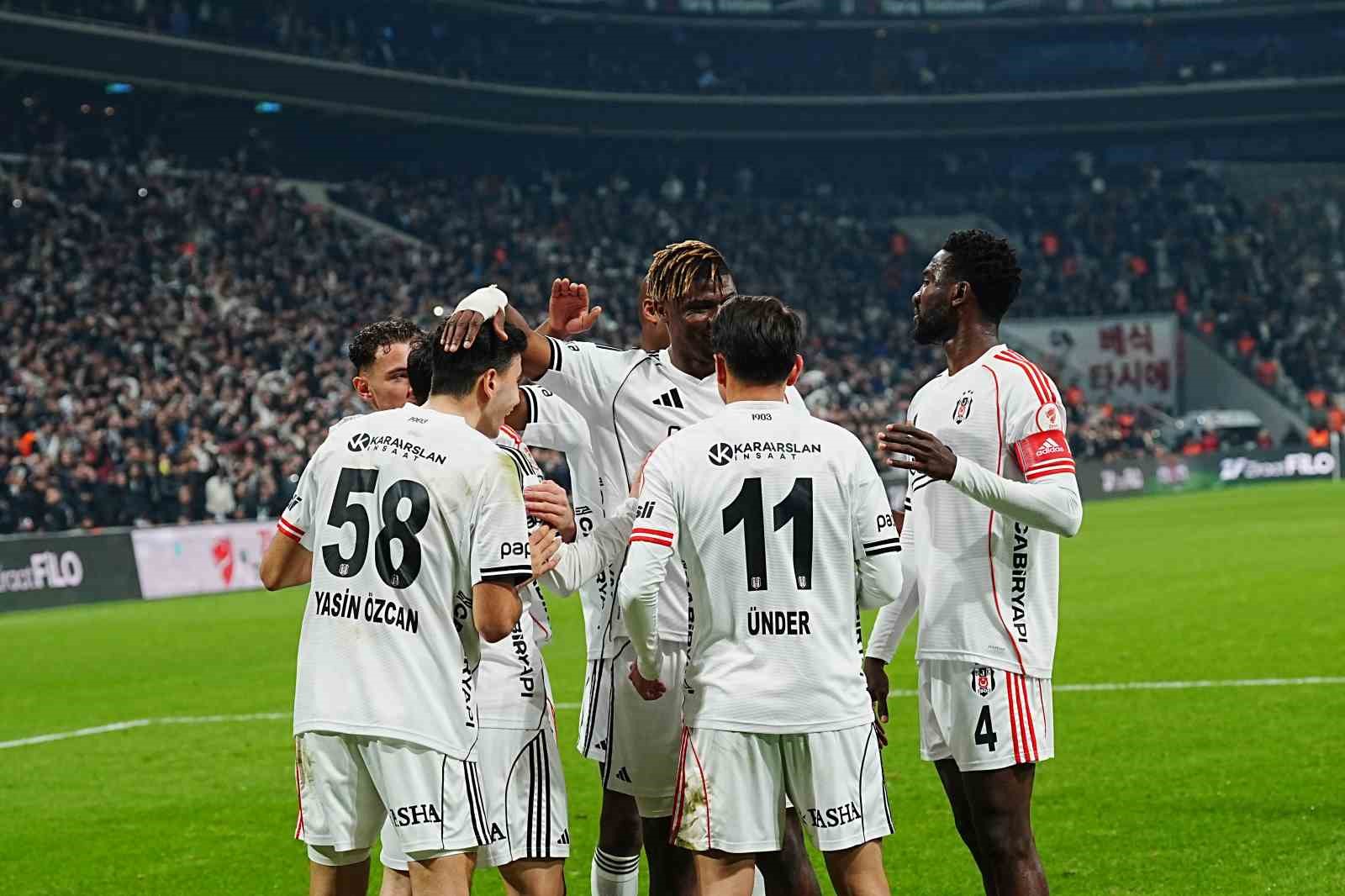 Ziraat Türkiye Kupası: Beşiktaş: 4 - Çaykur Rizespor: 1 (Maç sonucu)
Ziraat Türkiye Kupası: Beşiktaş: 4 - Çaykur Rizespor: 1 (Maç sonucu)