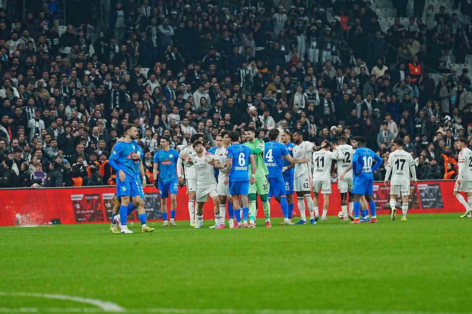 Ziraat Türkiye Kupası: Beşiktaş: 4 - Çaykur Rizespor: 1 (Maç sonucu)
Ziraat Türkiye Kupası: Beşiktaş: 4 - Çaykur Rizespor: 1 (Maç sonucu)