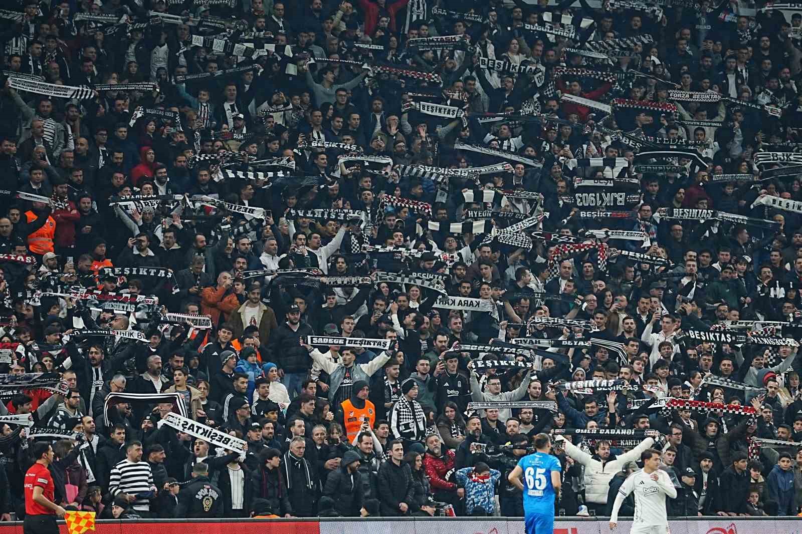 Ziraat Türkiye Kupası: Beşiktaş: 4 - Çaykur Rizespor: 1 (Maç sonucu)
Ziraat Türkiye Kupası: Beşiktaş: 4 - Çaykur Rizespor: 1 (Maç sonucu)