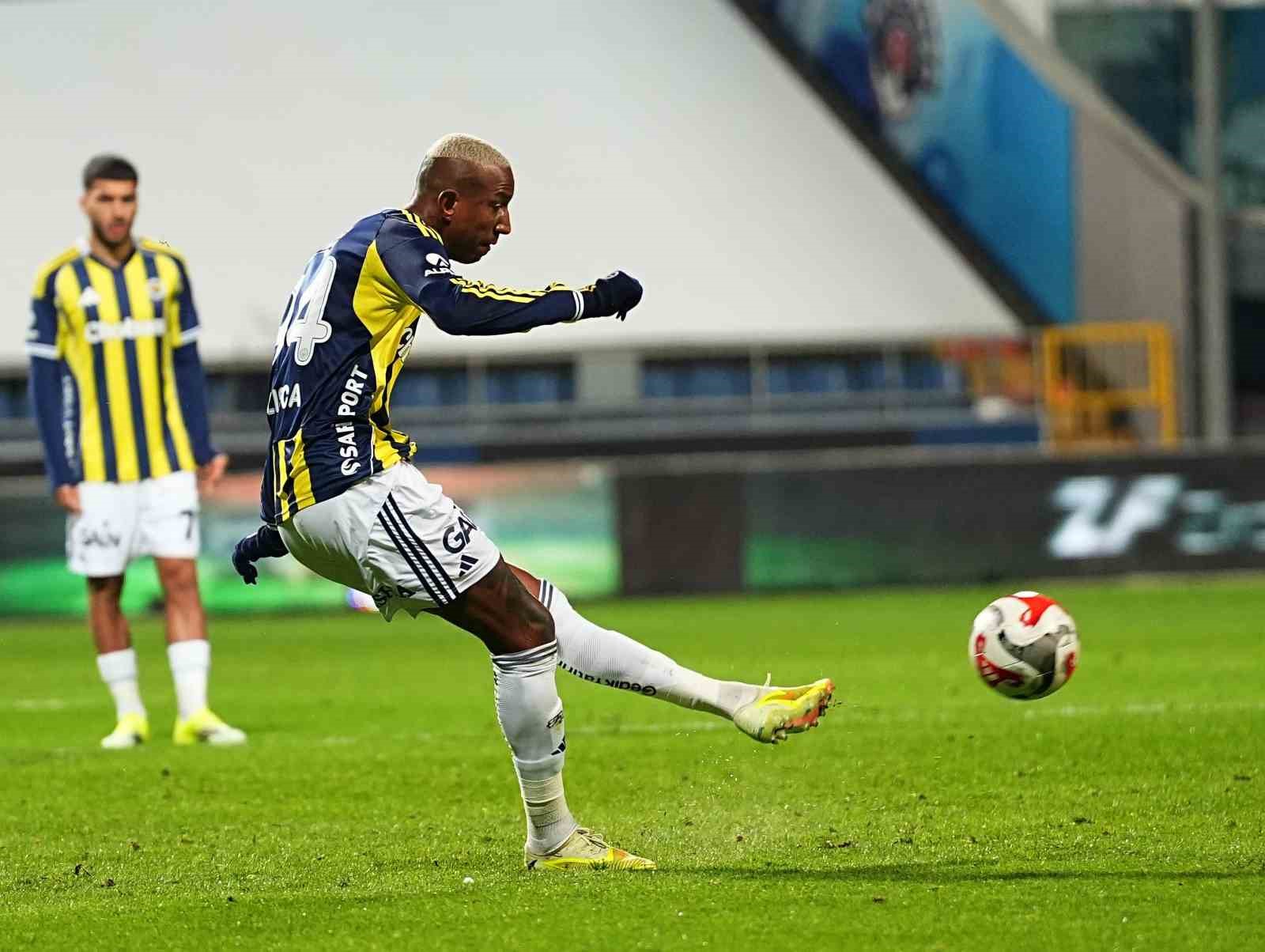 Ziraat Türkiye Kupası: Beyoğlu Yeni Çarşı: 0 - Fenerbahçe: 0 (Maç devam ediyor)
