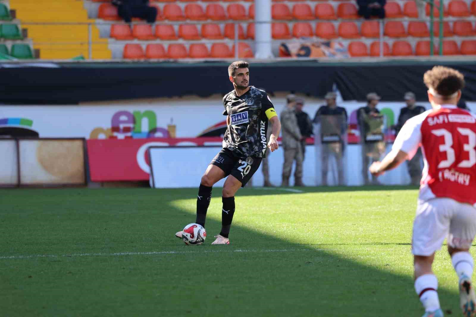Ziraat Türkiye Kupası: Corendon Alanyaspor: 2 - Fatih Karagümrük: 2 (Maç sonucu)
