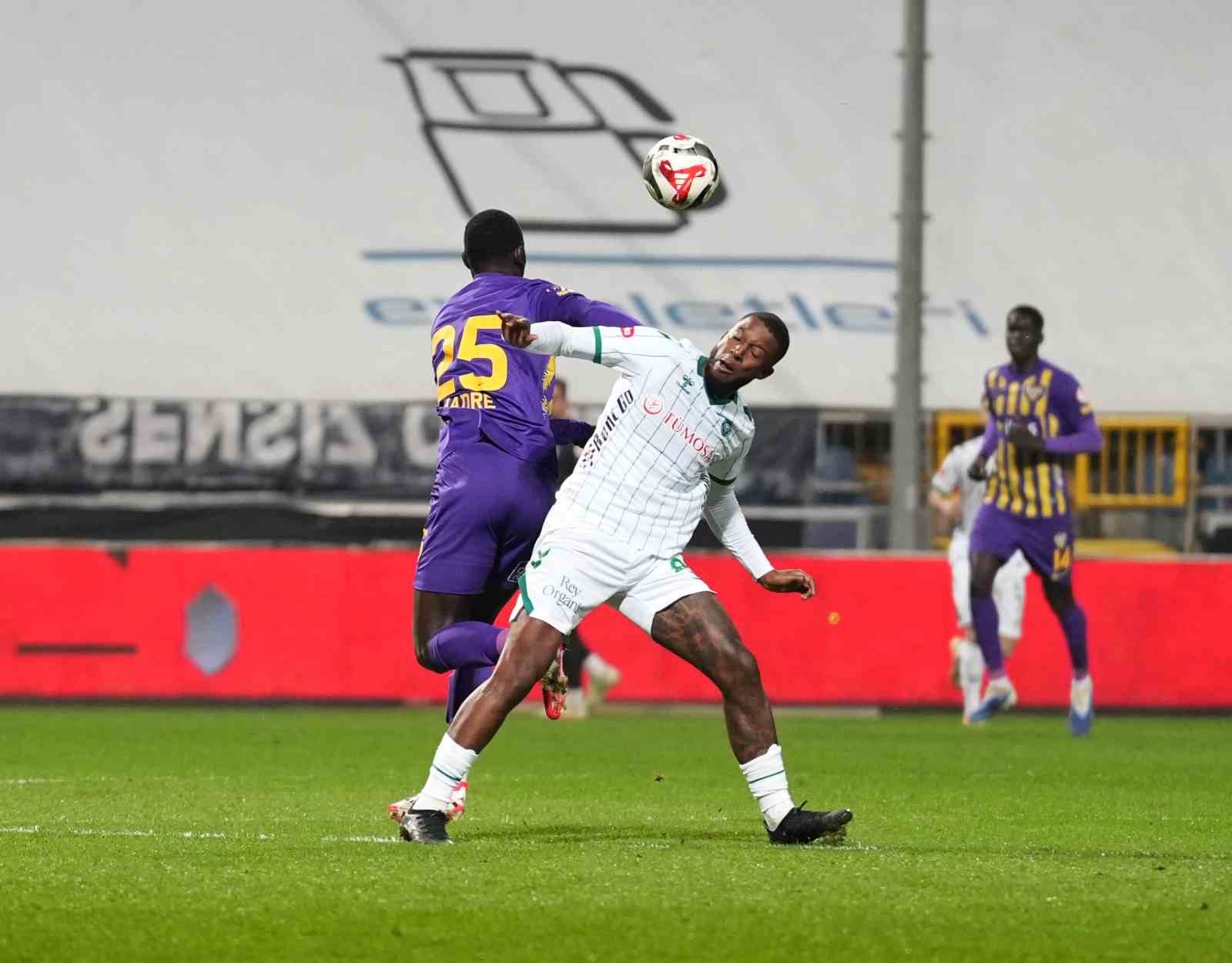 Ziraat Türkiye Kupası: Eyüpspor: 0 - Konyaspor: 1 (Maç devam ediyor)
