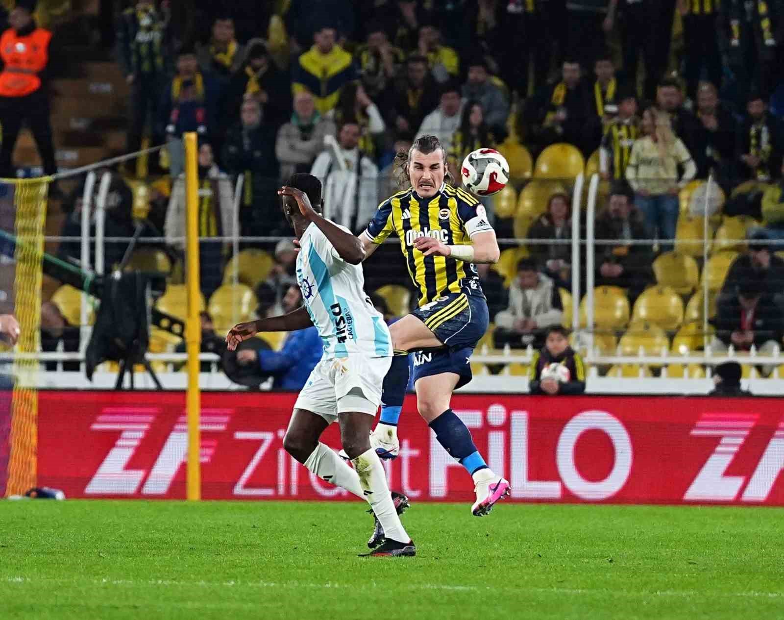 Ziraat Türkiye Kupası: Fenerbahçe: 0 - Erzurumspor FK: 1 (İlk yarı)
