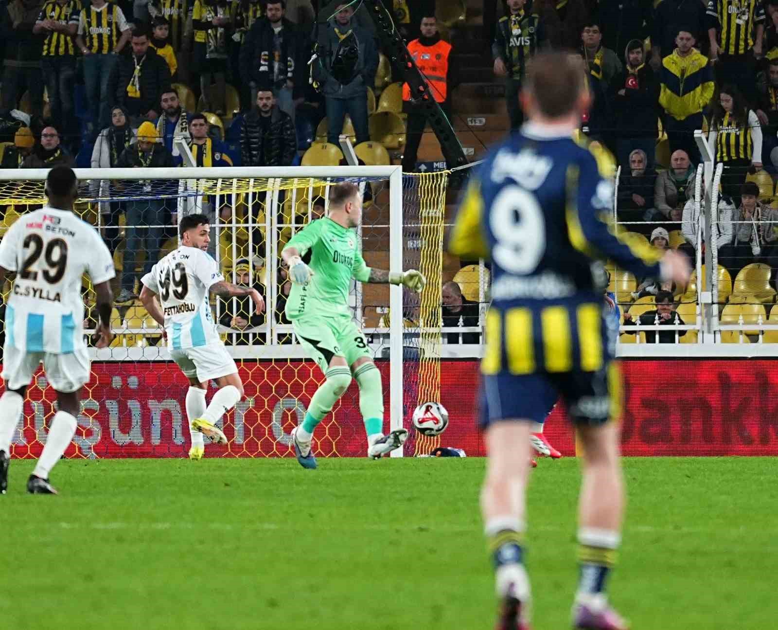 Ziraat Türkiye Kupası: Fenerbahçe: 0 - Erzurumspor FK: 1 (İlk yarı)
