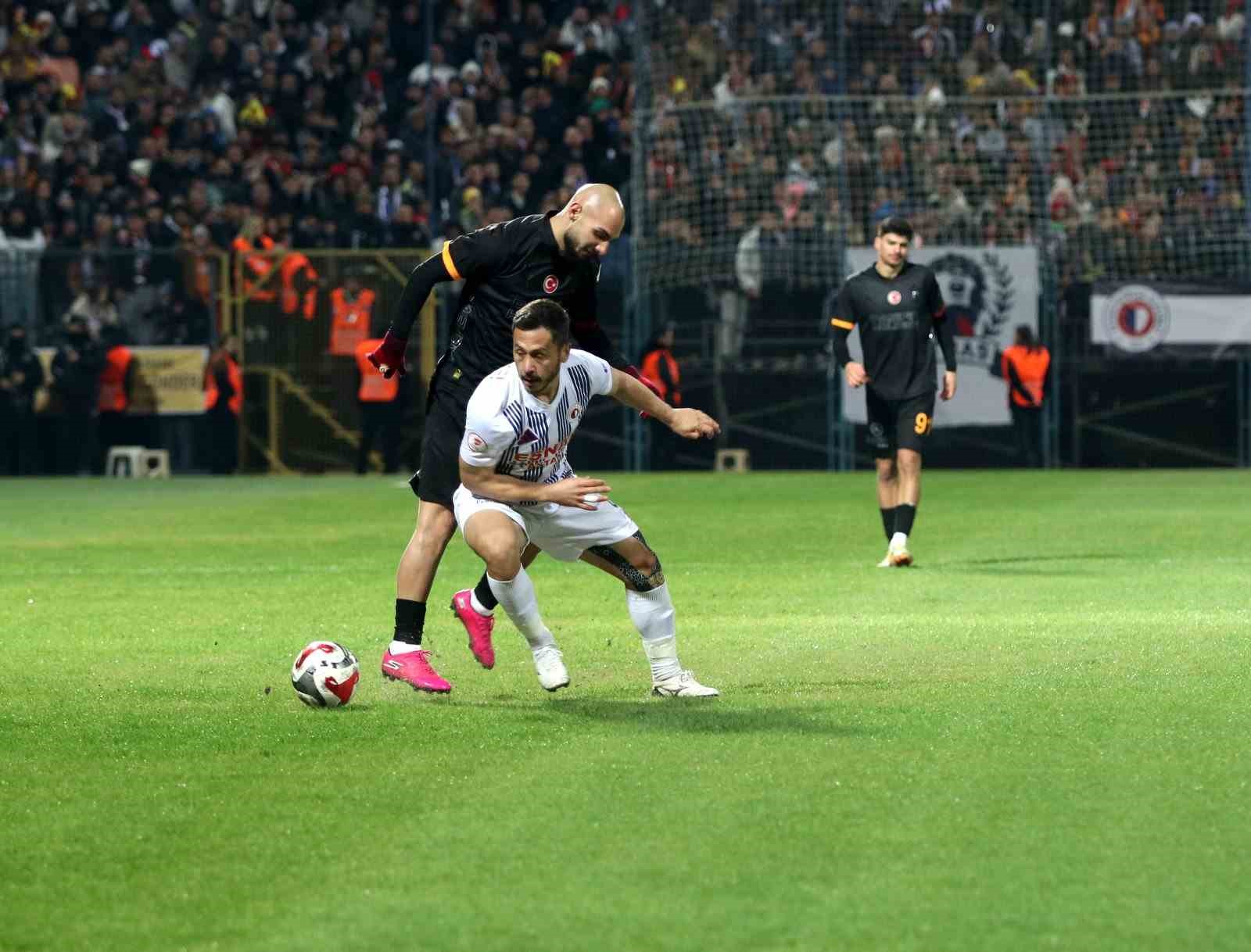 Ziraat Türkiye Kupası: Fethiyespor: 0 - Galatasaray: 0 (İlk yarı)
