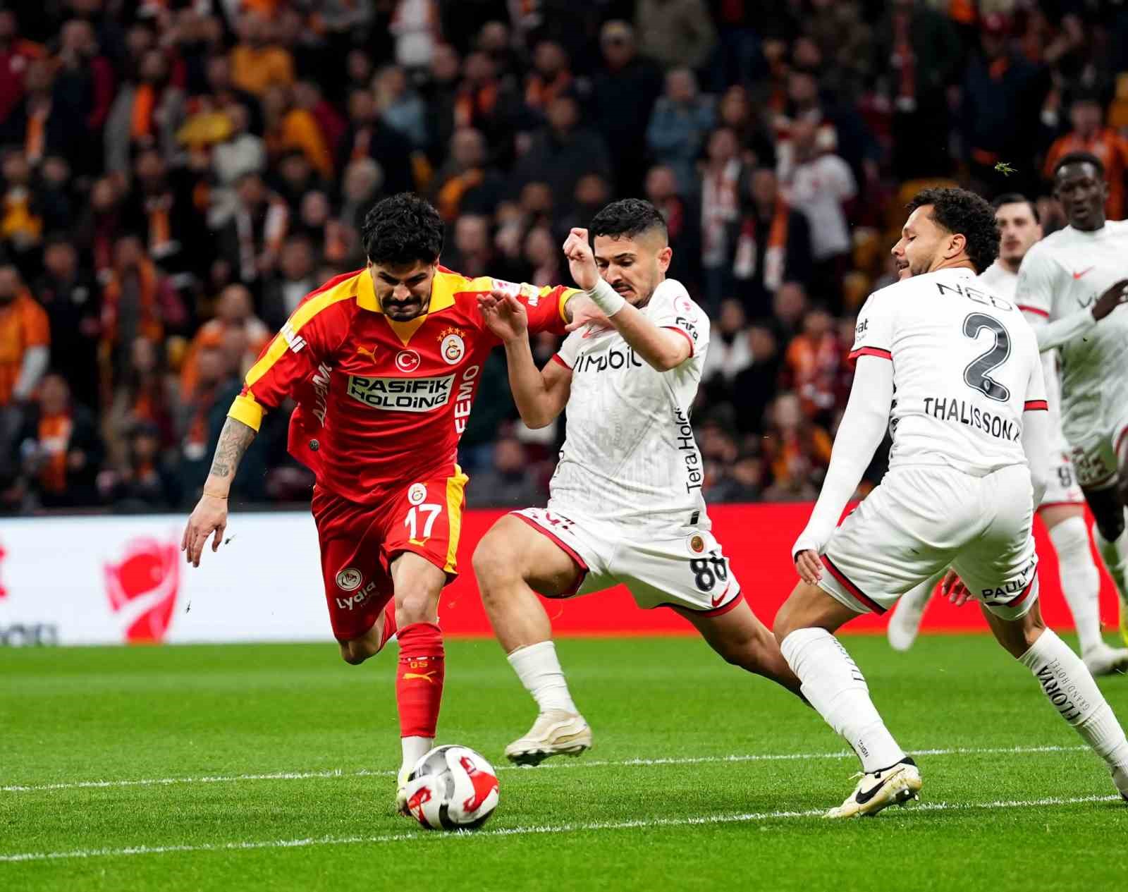 Ziraat Türkiye Kupası: Galatasaray: 0 - Gençlerbirliği: 0 (Maç devam ediyor)
